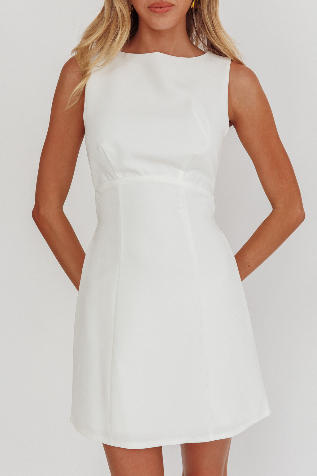 Shannon Boat Neck Sleeveless Mini Dress White by Selfie Leslie