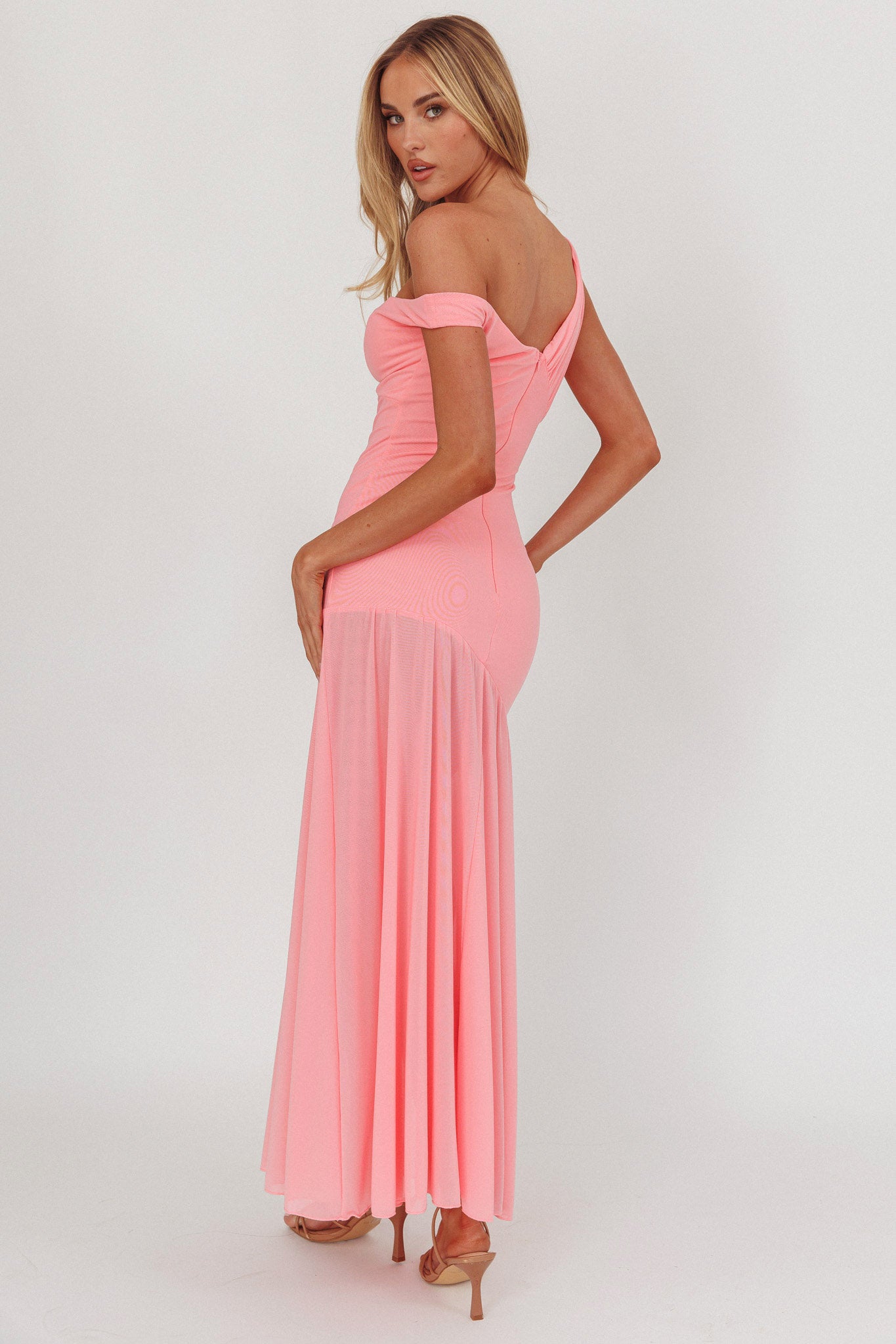 strapless open back dress Treasure Sheer Hem Maxi Dress Pink– Selfie Leslie