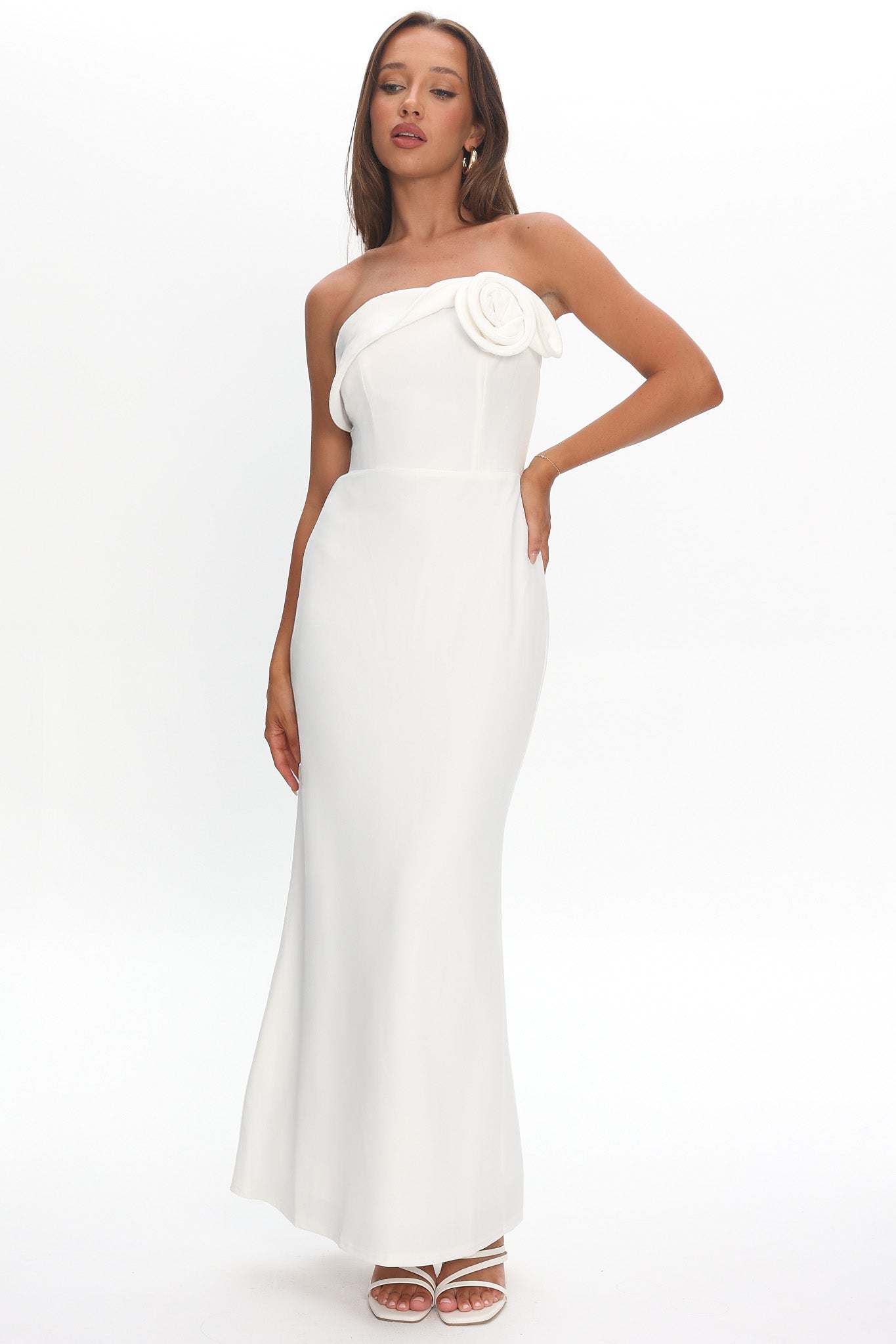 Amellia Off-Shoulder Rosette Maxi Dress White– Selfie Leslie Amellia Off-Shoulder Rosette Maxi Dress White– Selfie Leslie