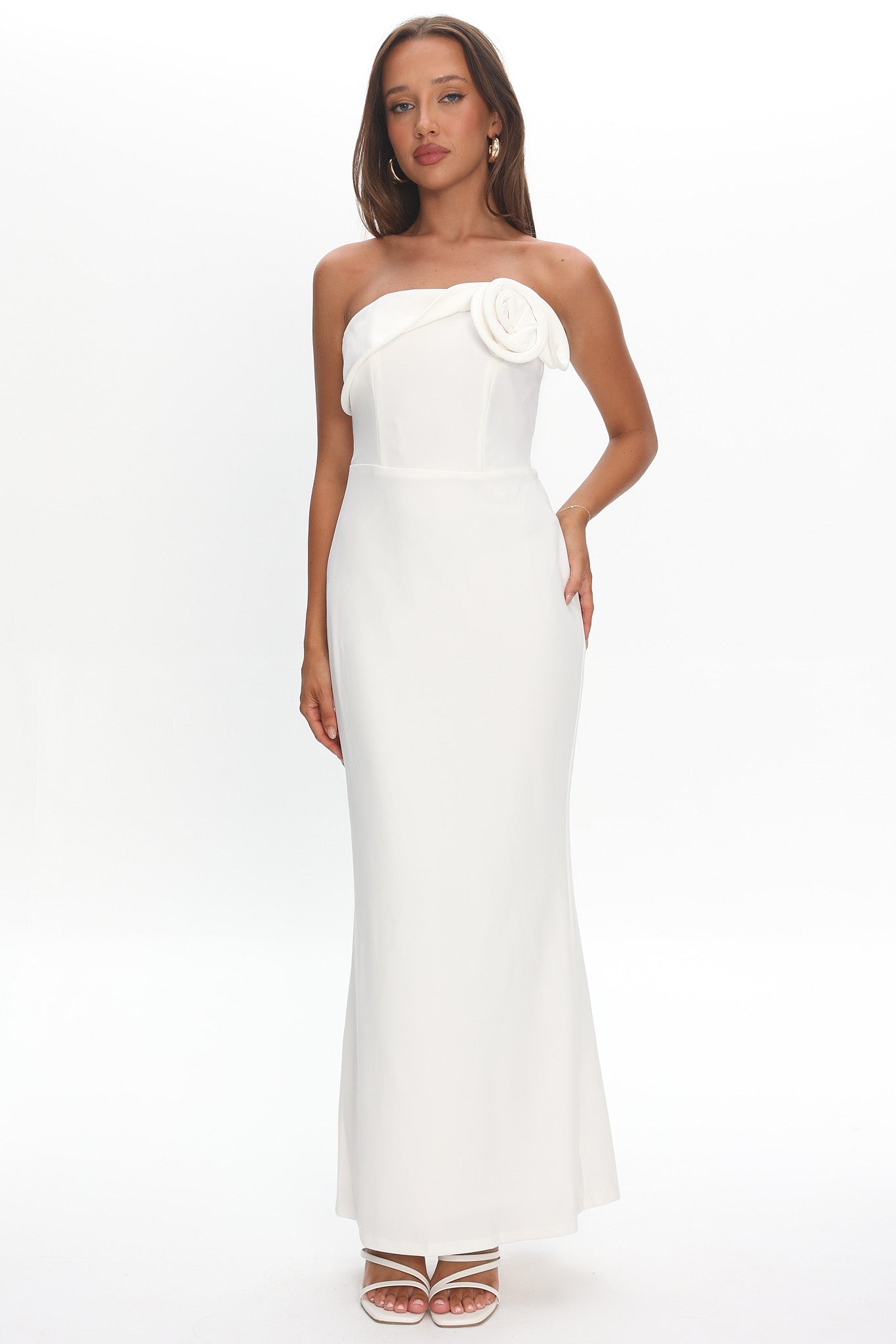 Amellia Off-Shoulder Rosette Maxi Dress White– Selfie Leslie