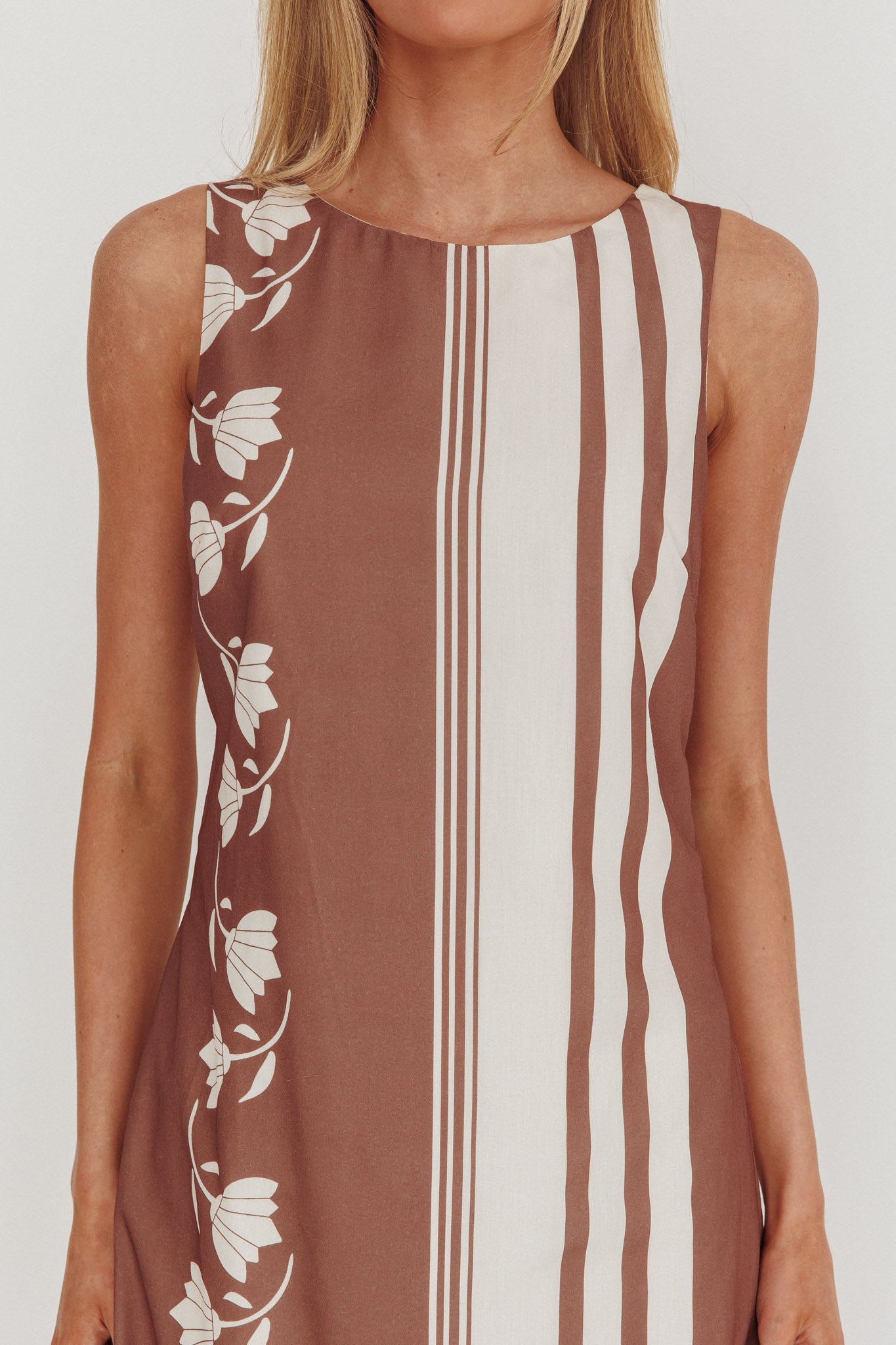 Dayla Sleeveless Waist Tie Maxi Dress Palma by Selfie Leslie