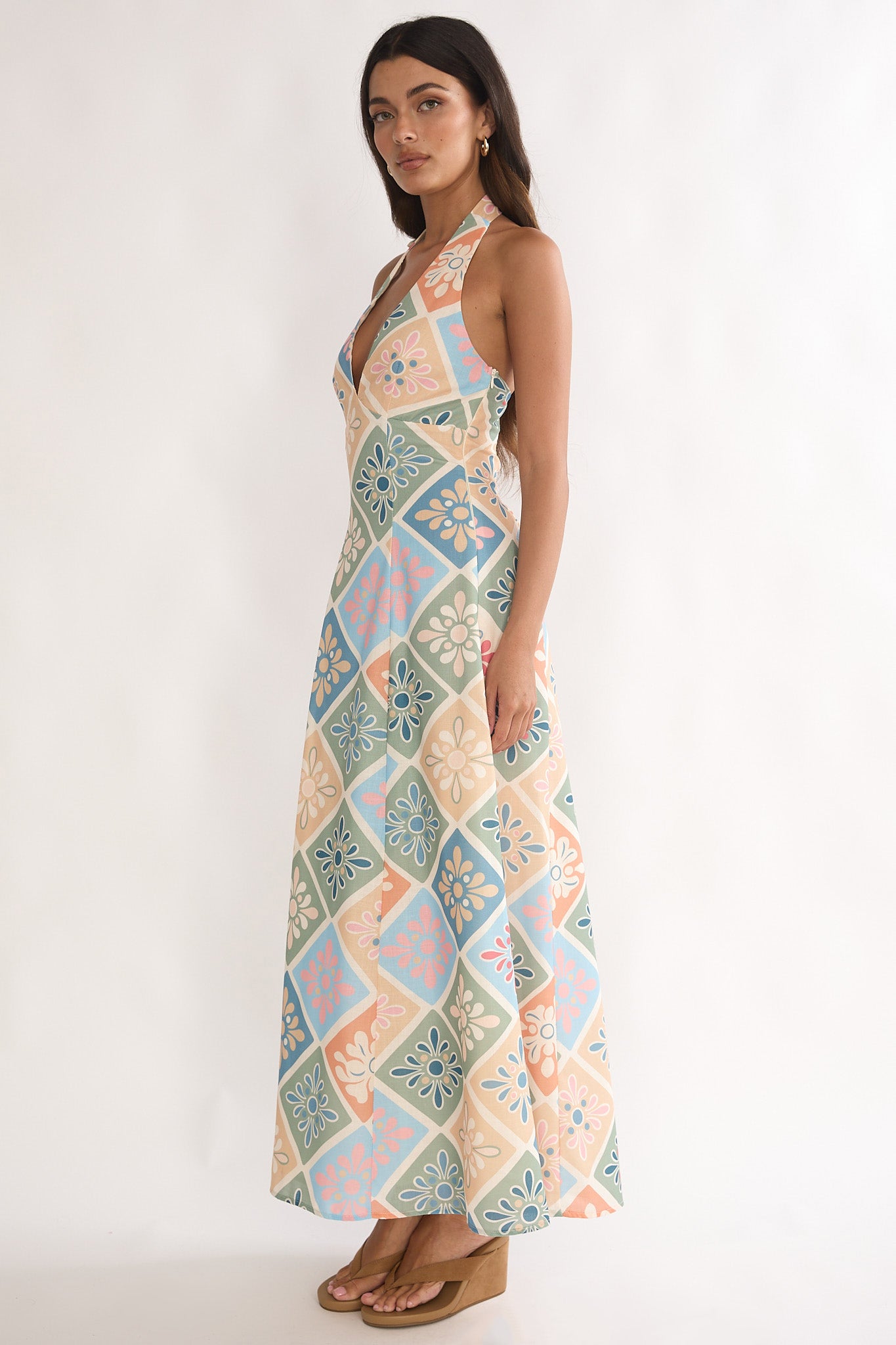 Nolara A-Line Halterneck Maxi Dress Green Multi - XL Nolara A-Line Halterneck Maxi Dress Green Multi - XL