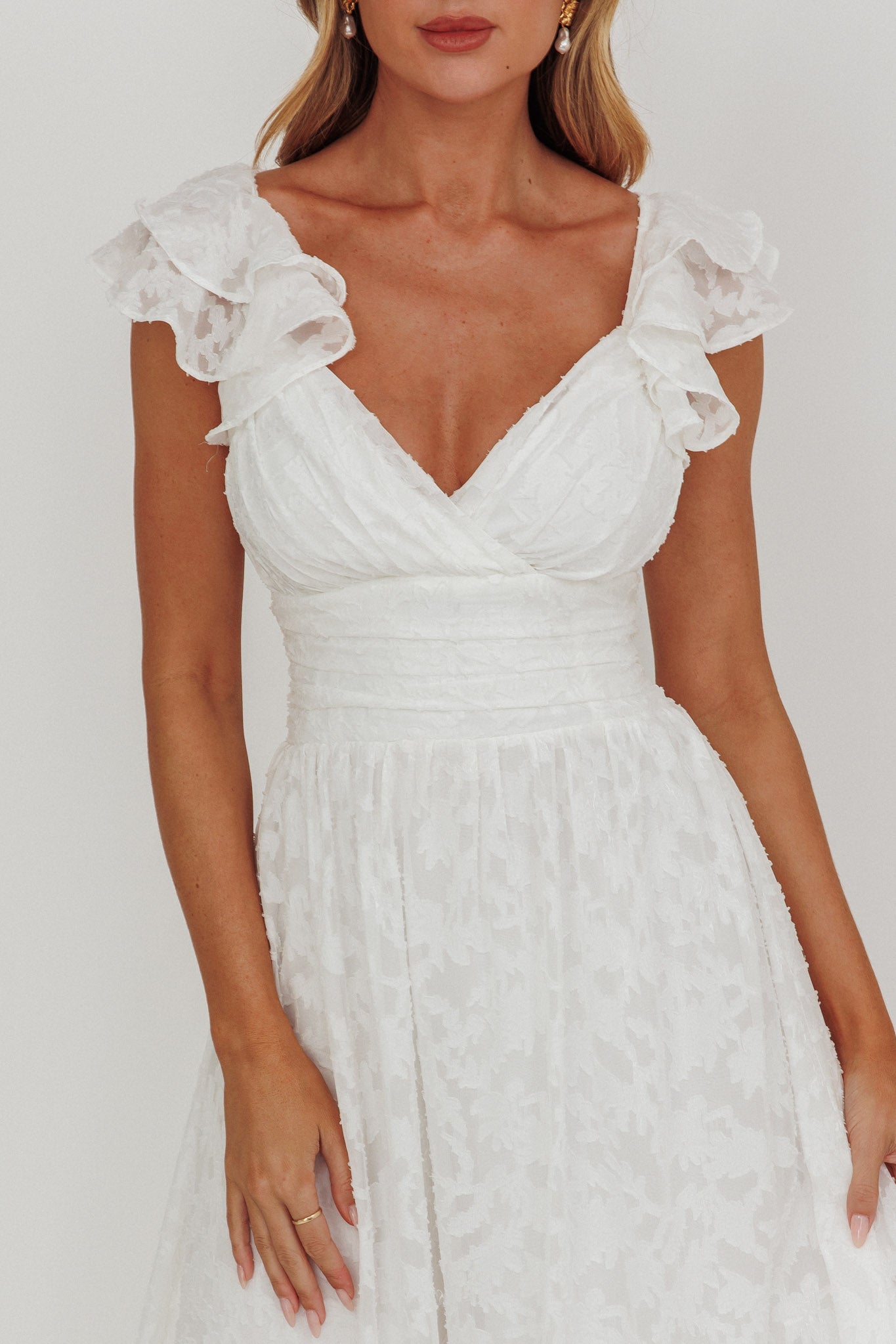 Lola Ruffle Shoulder Maxi Dress Textured White Selfie Leslie Lola Ruffle Shoulder Maxi Dress Textured White Selfie Leslie