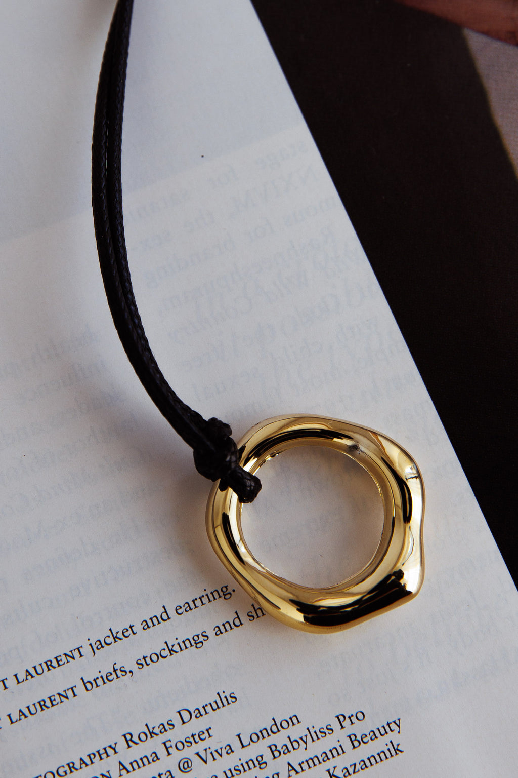 Carmen Circle Pendant Necklace Gold by Selfie Leslie