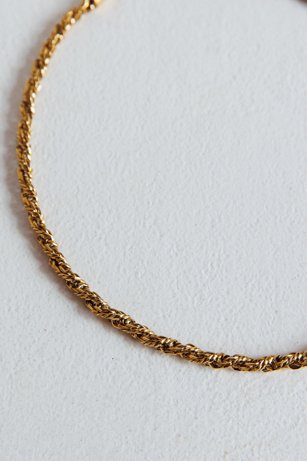 Prana Twist Chain Necklace Gold by Selfie Leslie
