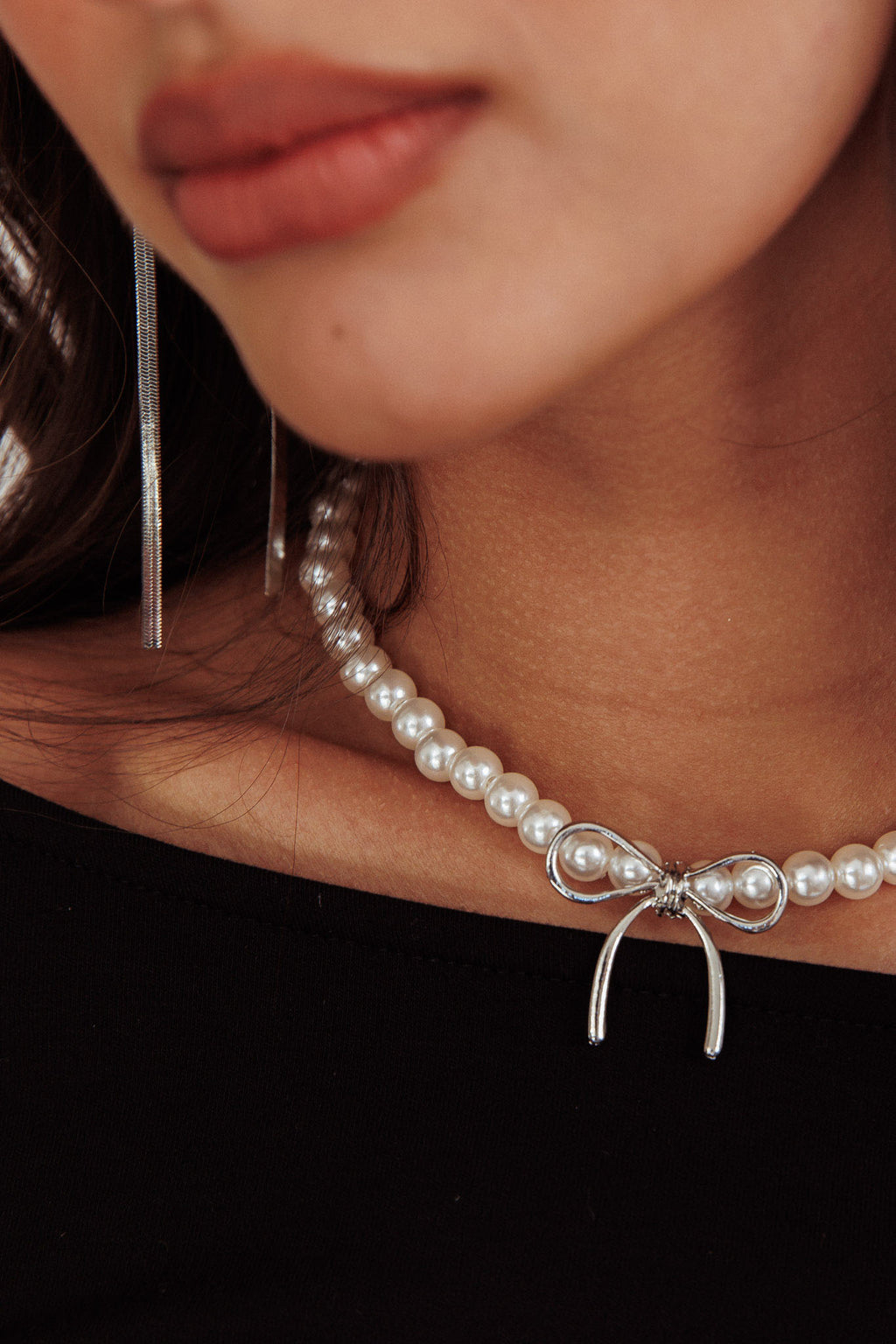 Daydream Bow Accent Pearl Necklace Silver by Selfie Leslie