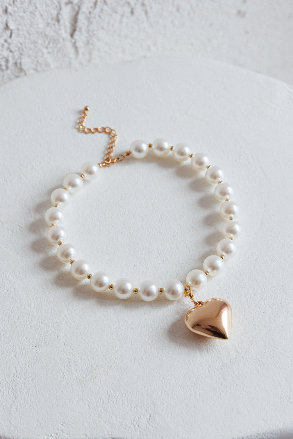 Kerri Large Heart Pearl Necklace Gold by Selfie Leslie