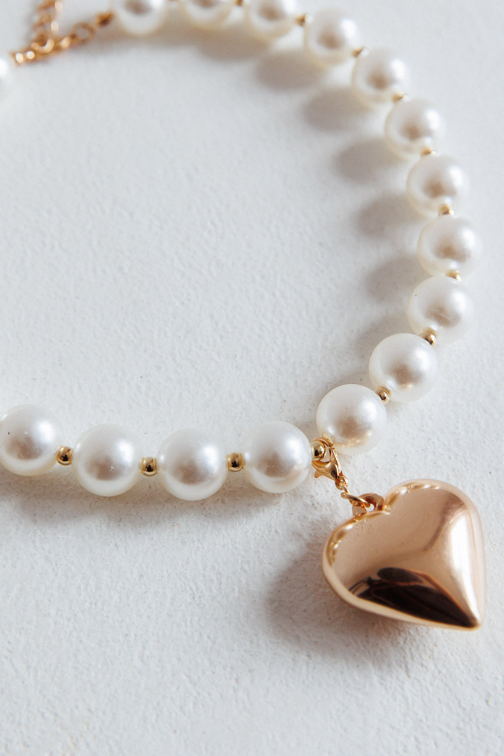 Kerri Large Heart Pearl Necklace Gold by Selfie Leslie