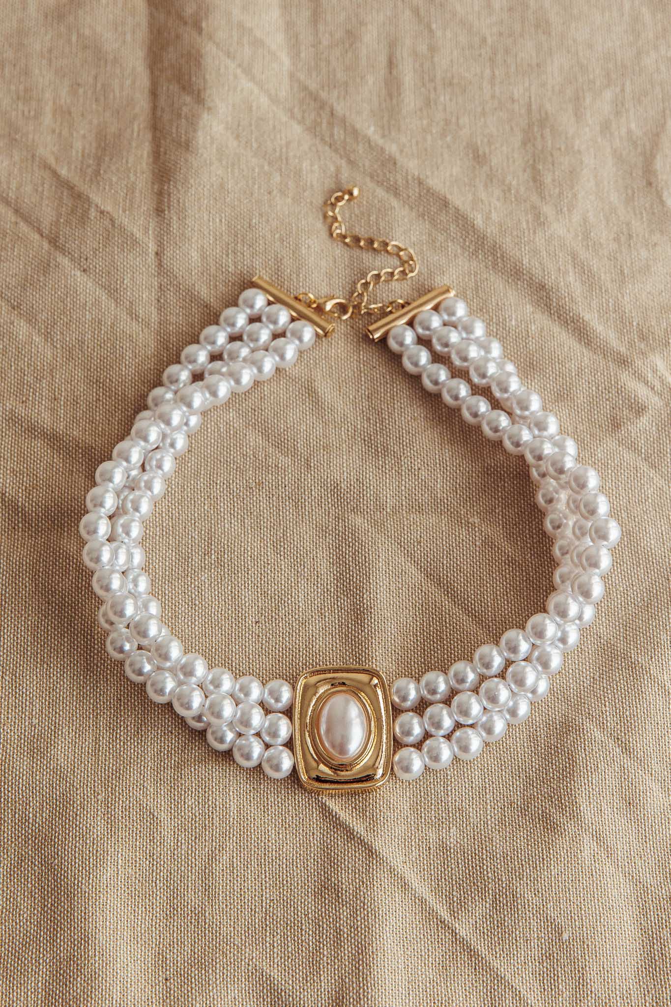 Tamra Squoval Pendant Necklace Gold Pearl by Selfie Leslie