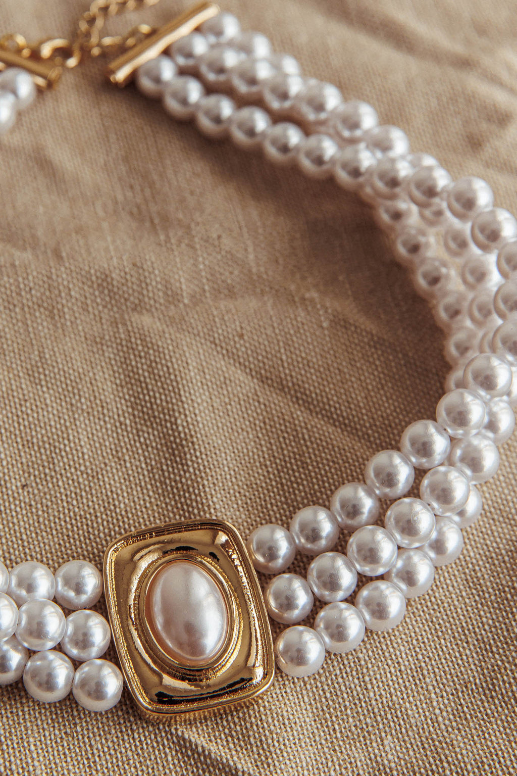 Tamra Squoval Pendant Necklace Gold Pearl by Selfie Leslie