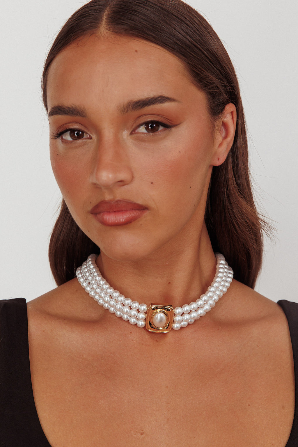 Tamra Squoval Pendant Necklace Gold Pearl by Selfie Leslie
