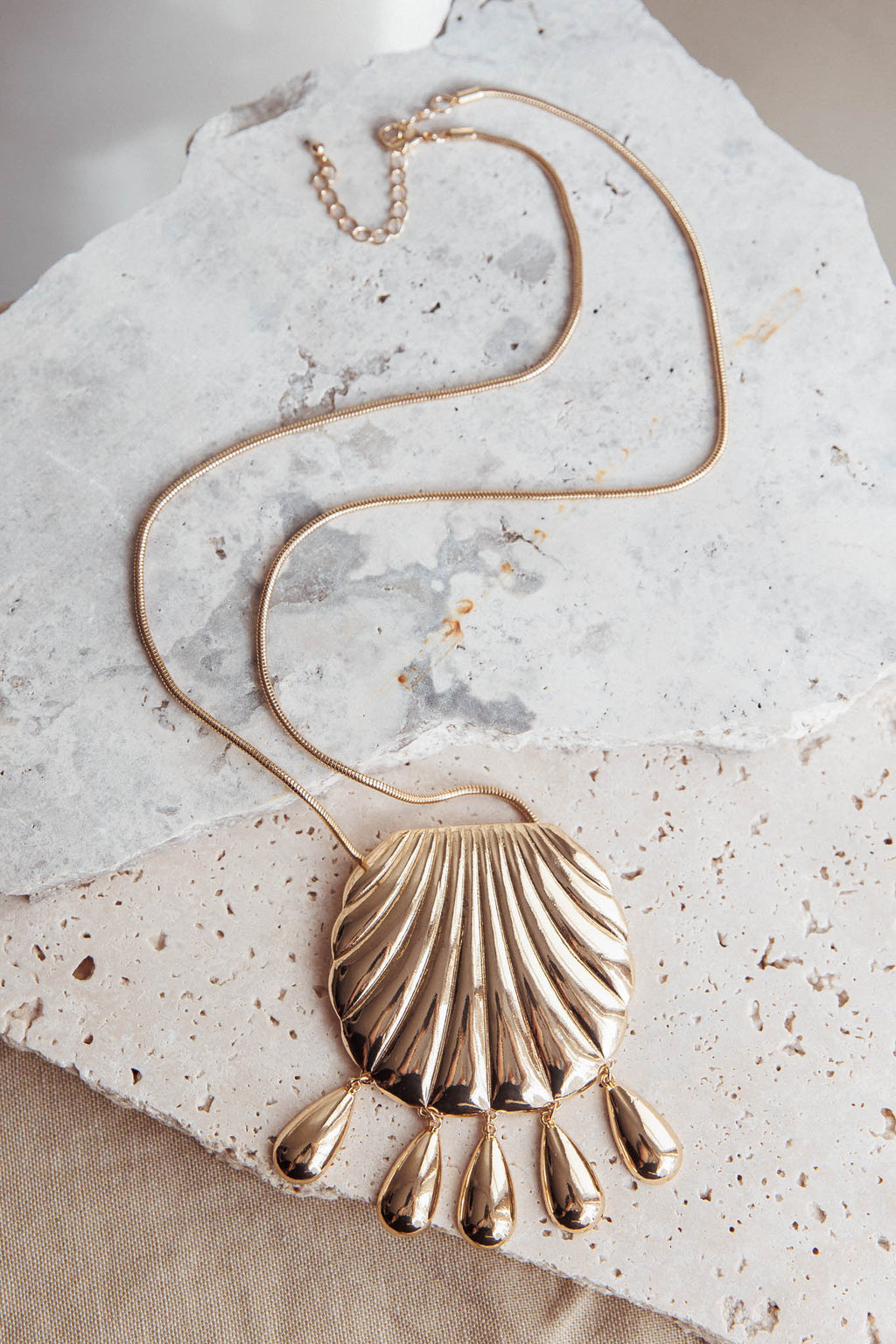 Palawan Long Shell Pendant Necklace Gold by Selfie Leslie