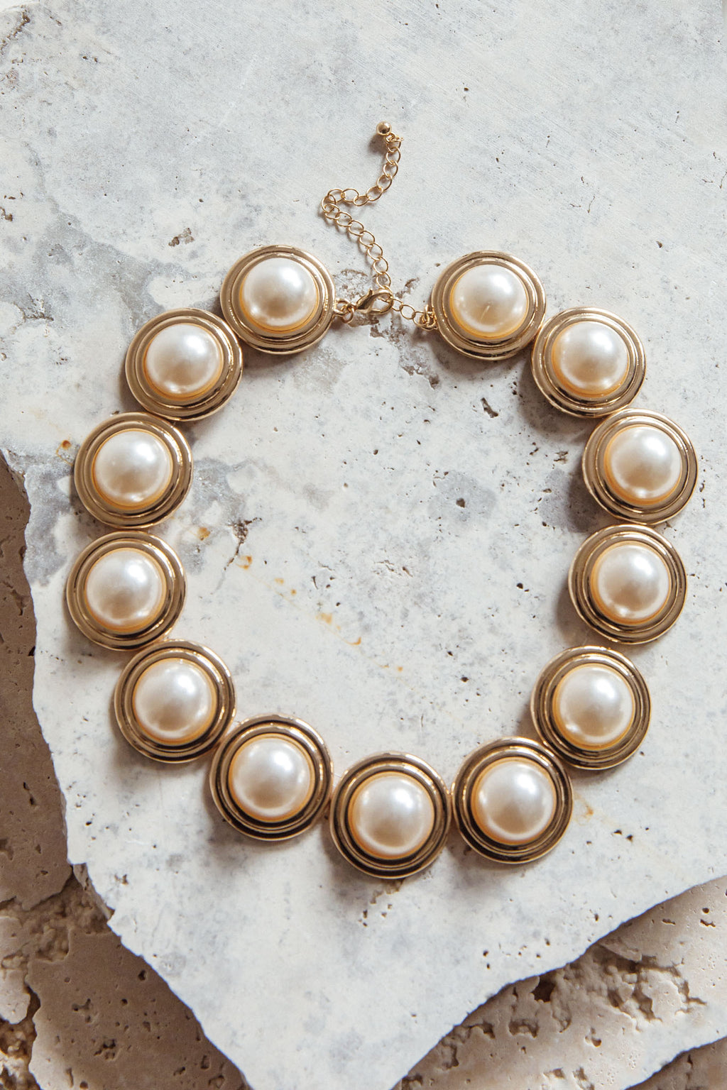 Chelsea Pearl Circle Necklace Gold/Pearl by Selfie Leslie
