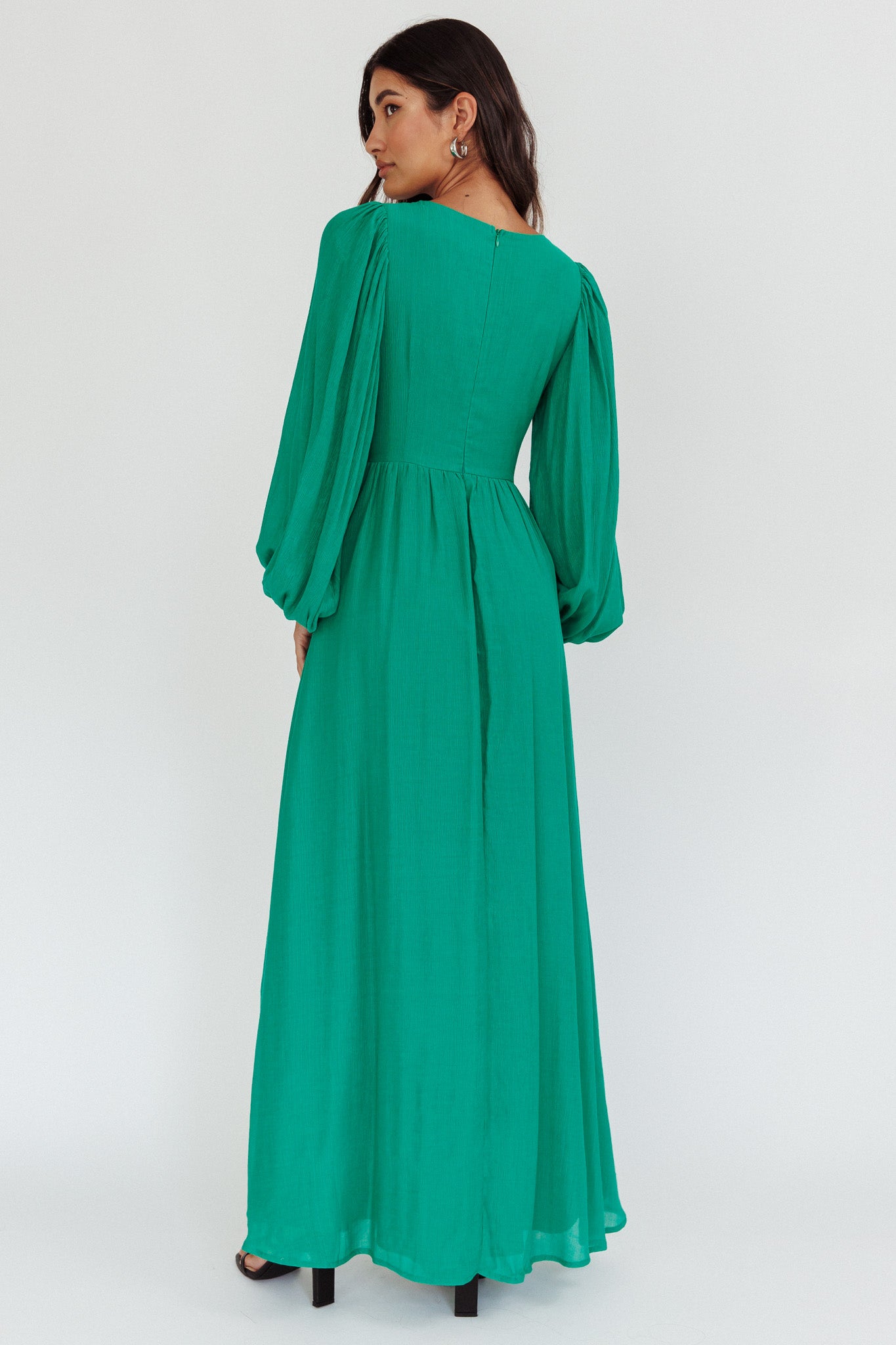 Jessalynn Cut-Out Long Sleeve Maxi Dress Green - L Jessalynn Cut-Out Long Sleeve Maxi Dress Green - L