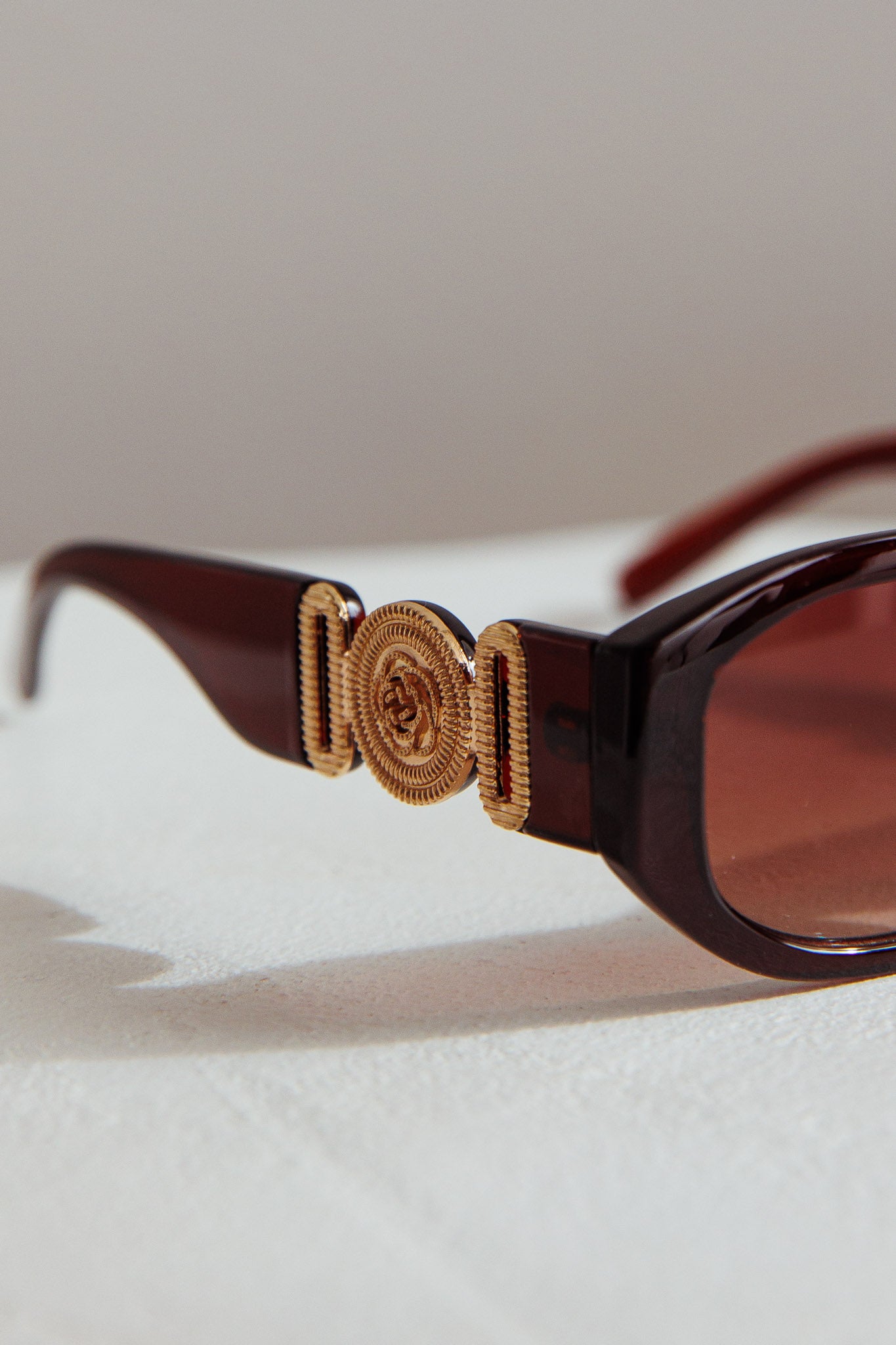 Heartfelt Square Sunglasses Brown by Selfie Leslie