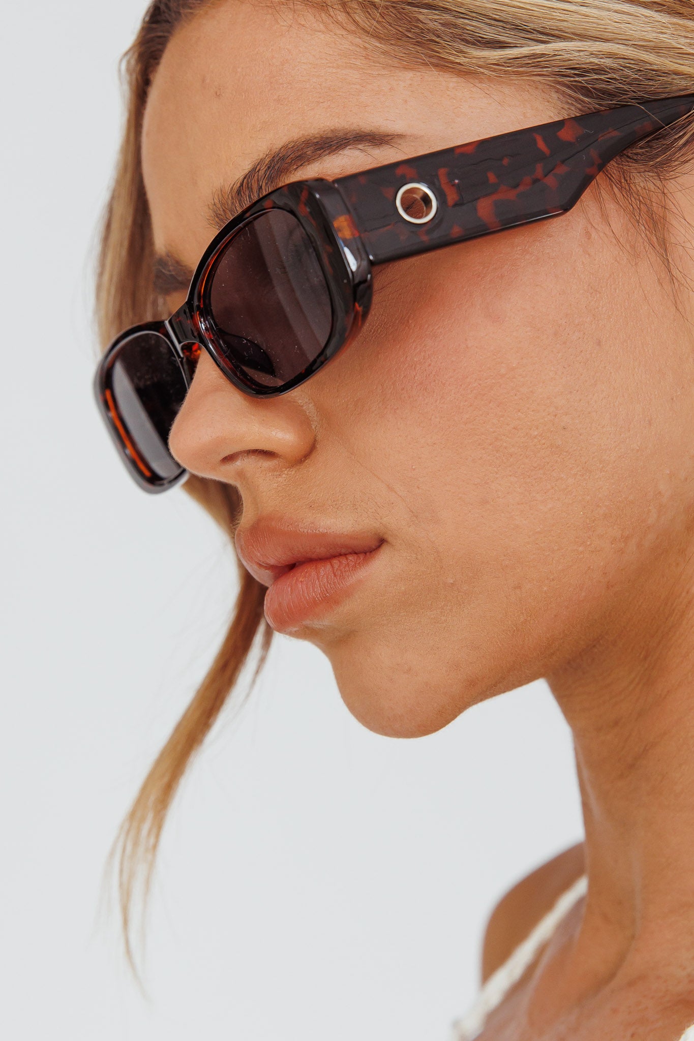 Eola Retro Sunglasses Tort by Selfie Leslie