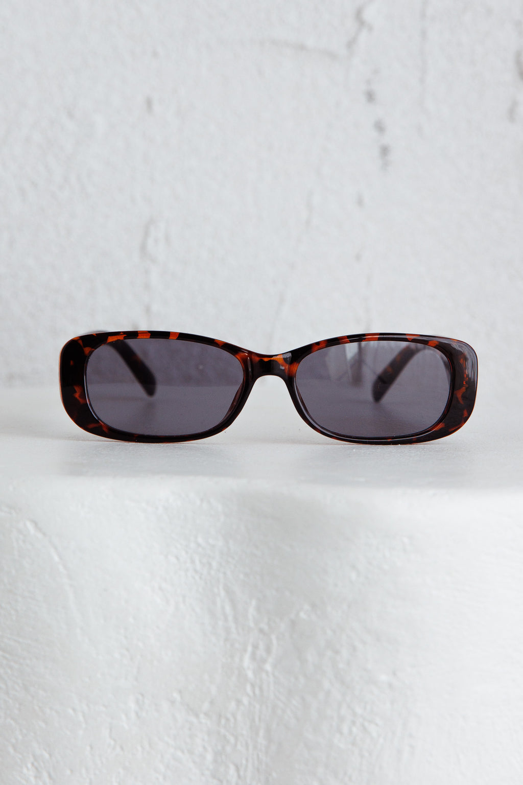 Eola Retro Sunglasses Tort by Selfie Leslie
