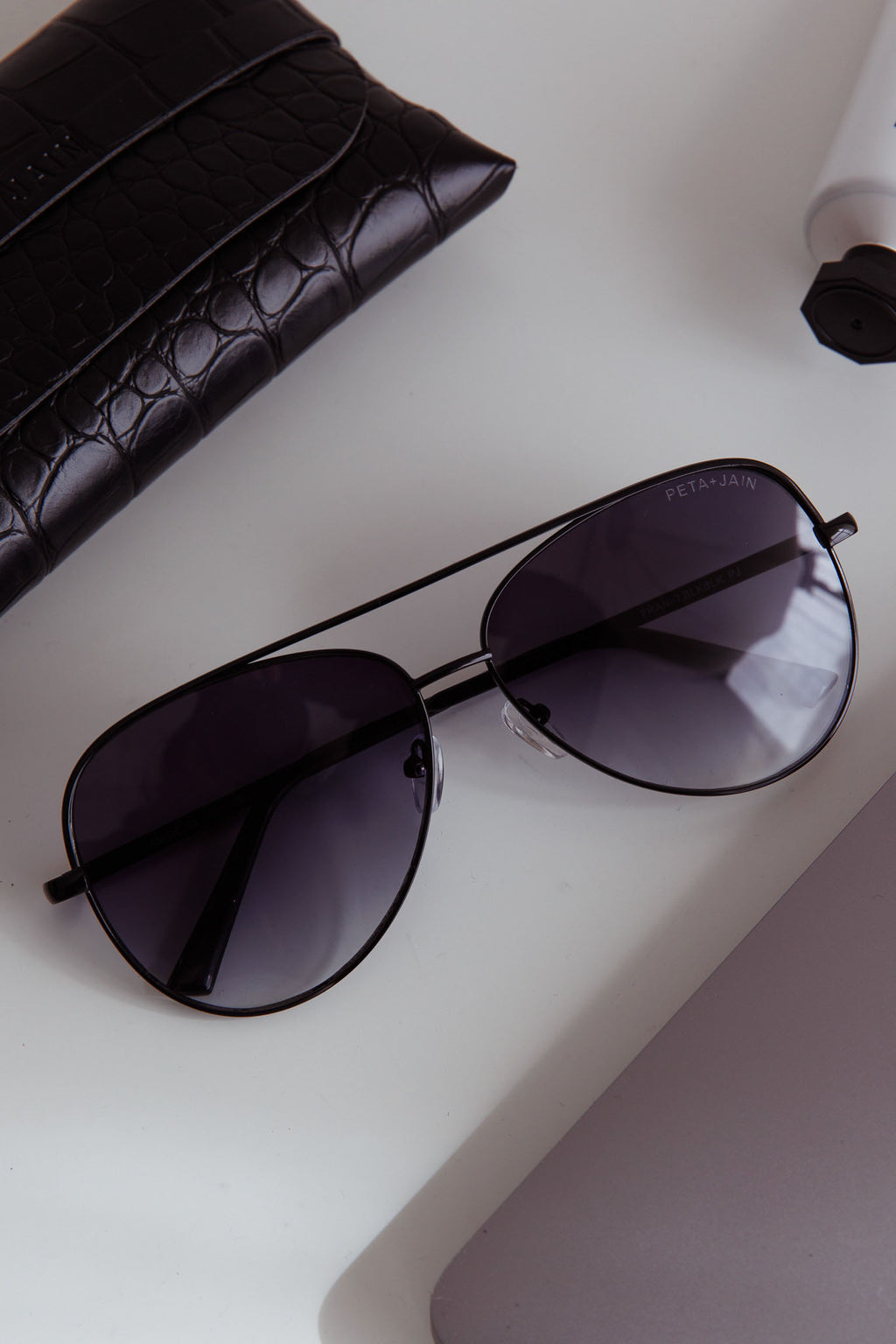 Peta And Jain Franki Sunglasses Black by Selfie Leslie