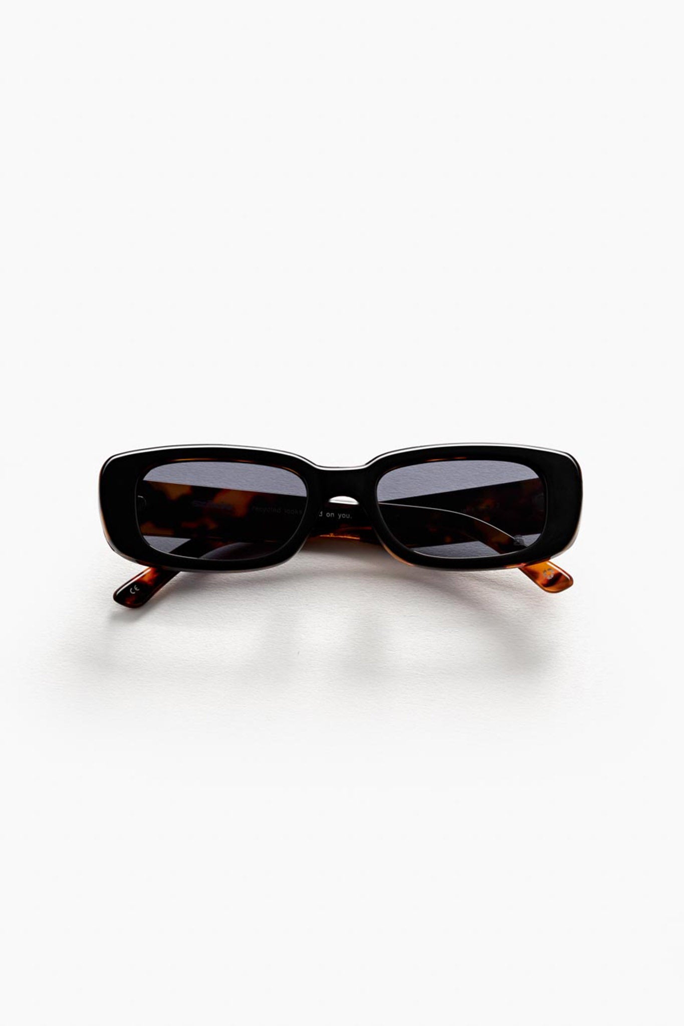 SZADE Sunglasses Dollin ; Elysium Black by Selfie Leslie