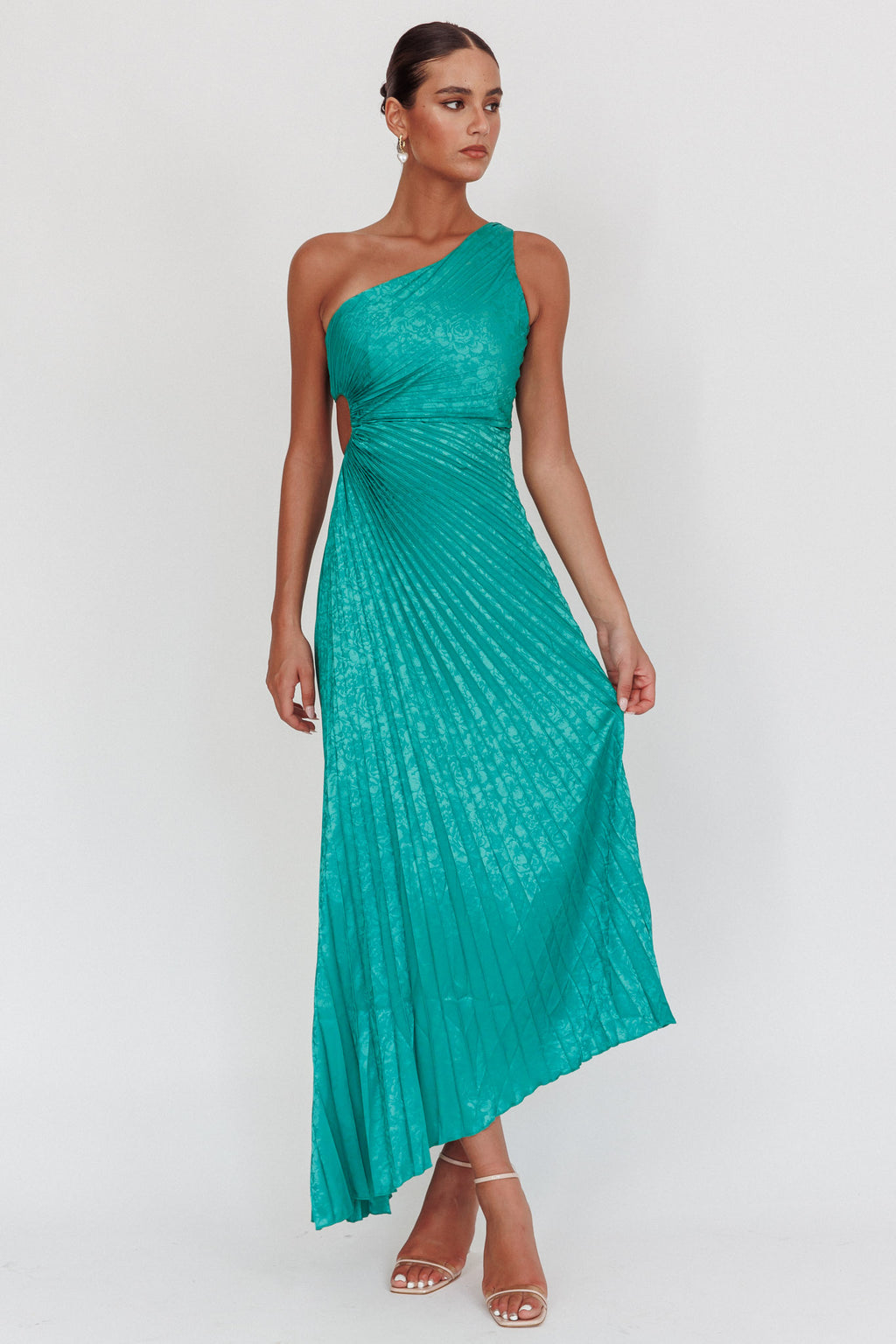 Amelie One-Shoulder Accordion Pleat Maxi Dress Kelly Green by Selfie Leslie