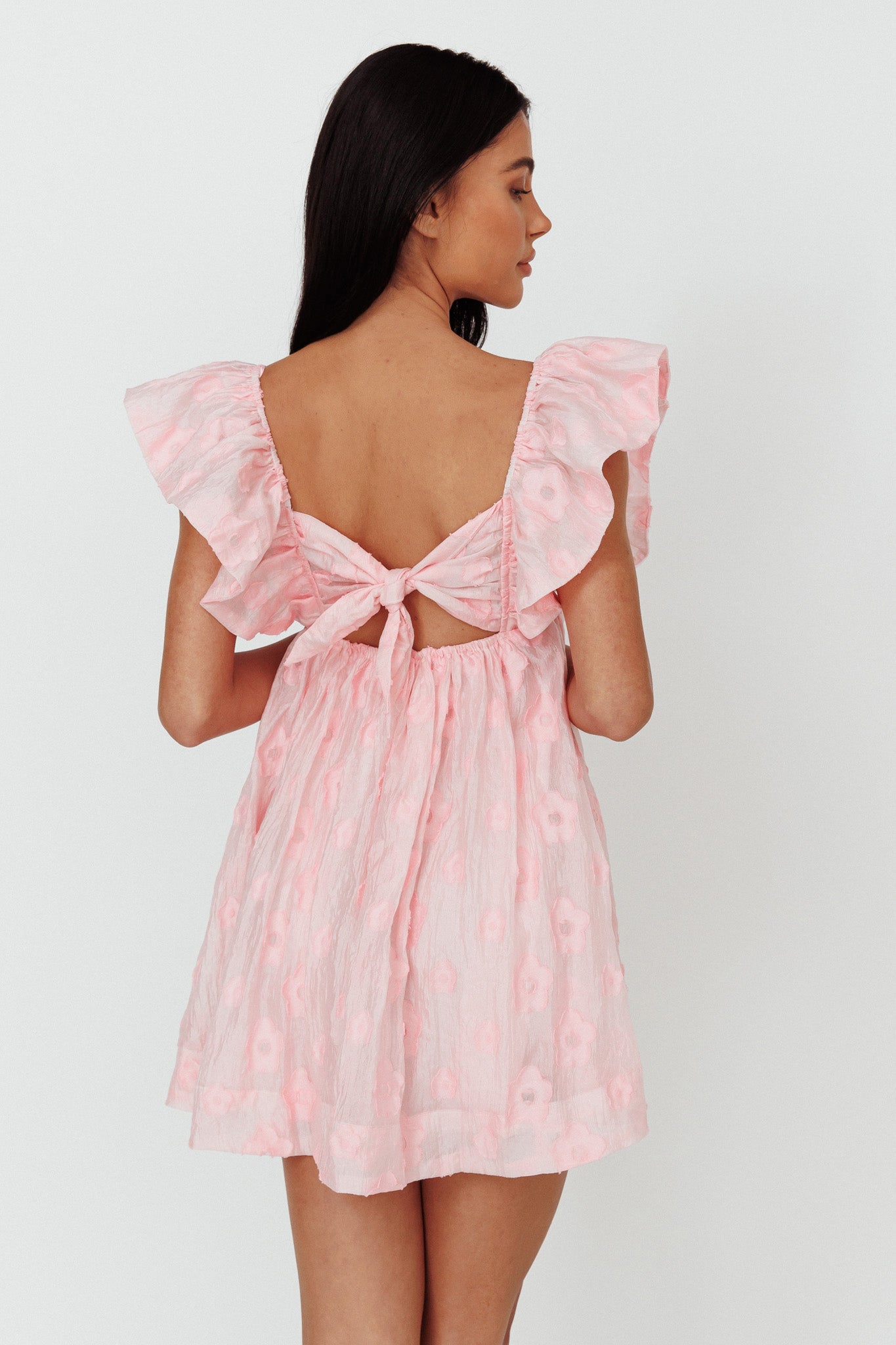 Melrose Place Floral Textured Frill Dress Pink | Selfie Leslie Melrose Place Floral Textured Frill Dress Pink | Selfie Leslie