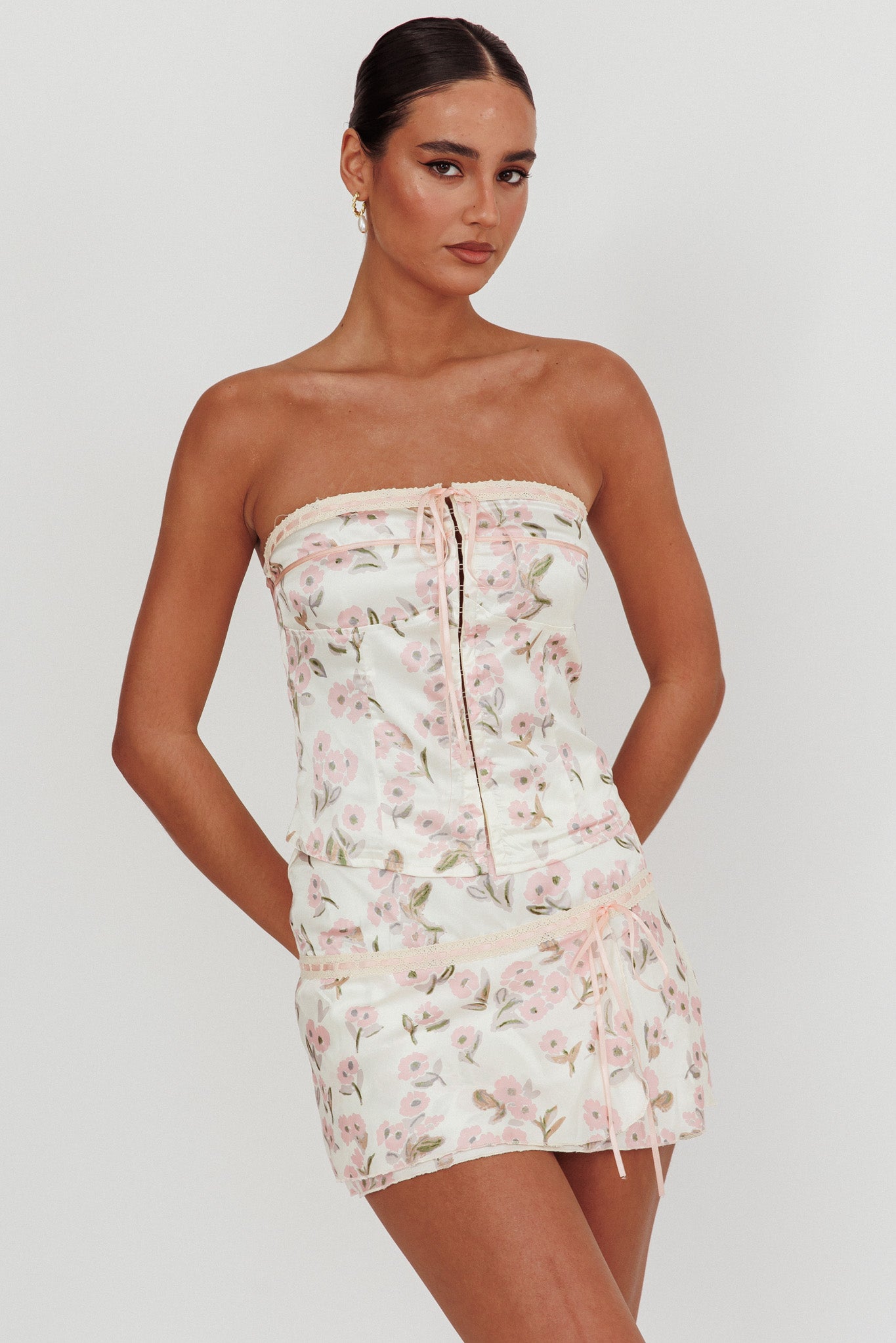 Tiya Lace Trim Mini Skirt Floral Pink | Selfie Leslie