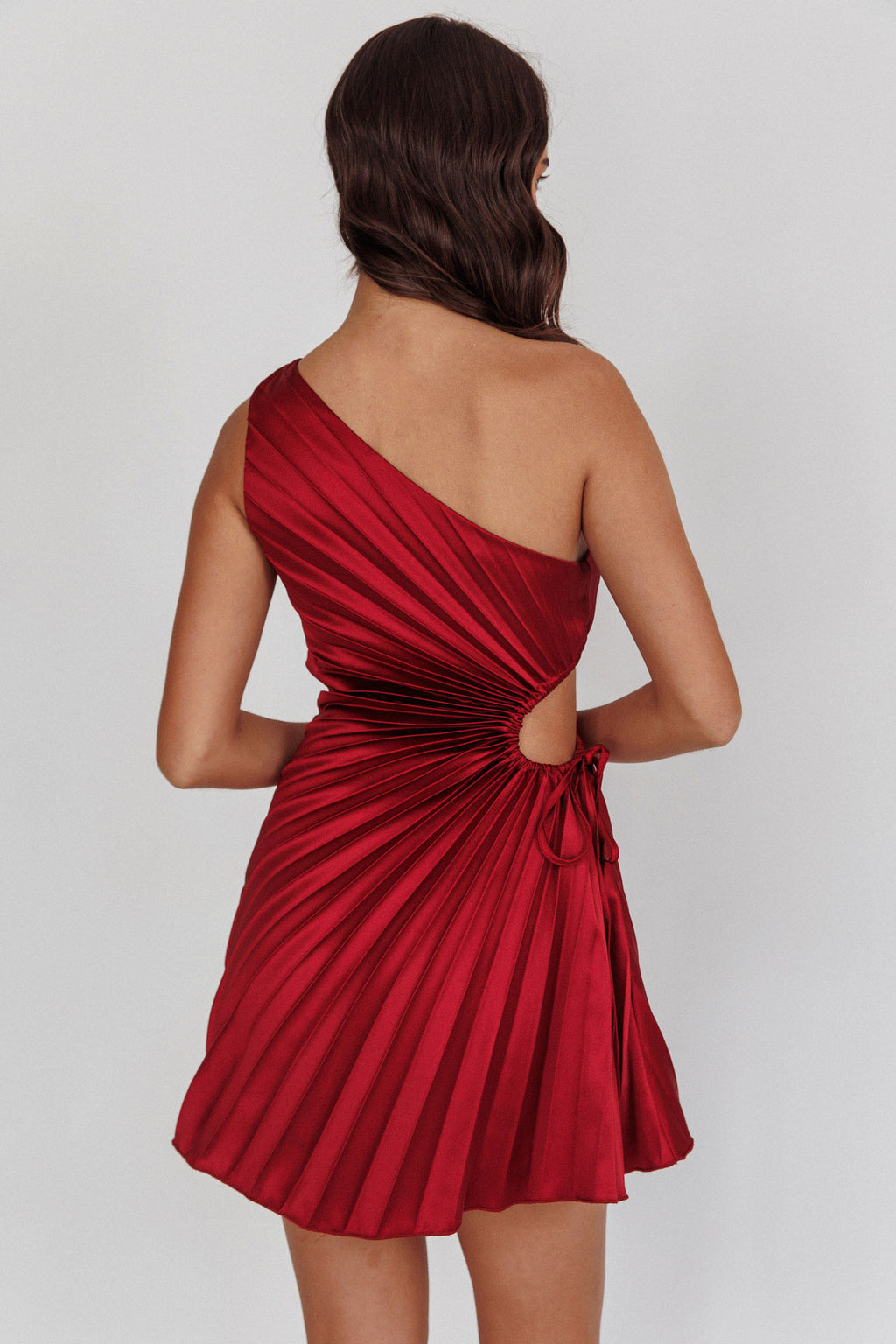Glow Ray One-Shoulder Pleat Dress Wine by Selfie Leslie