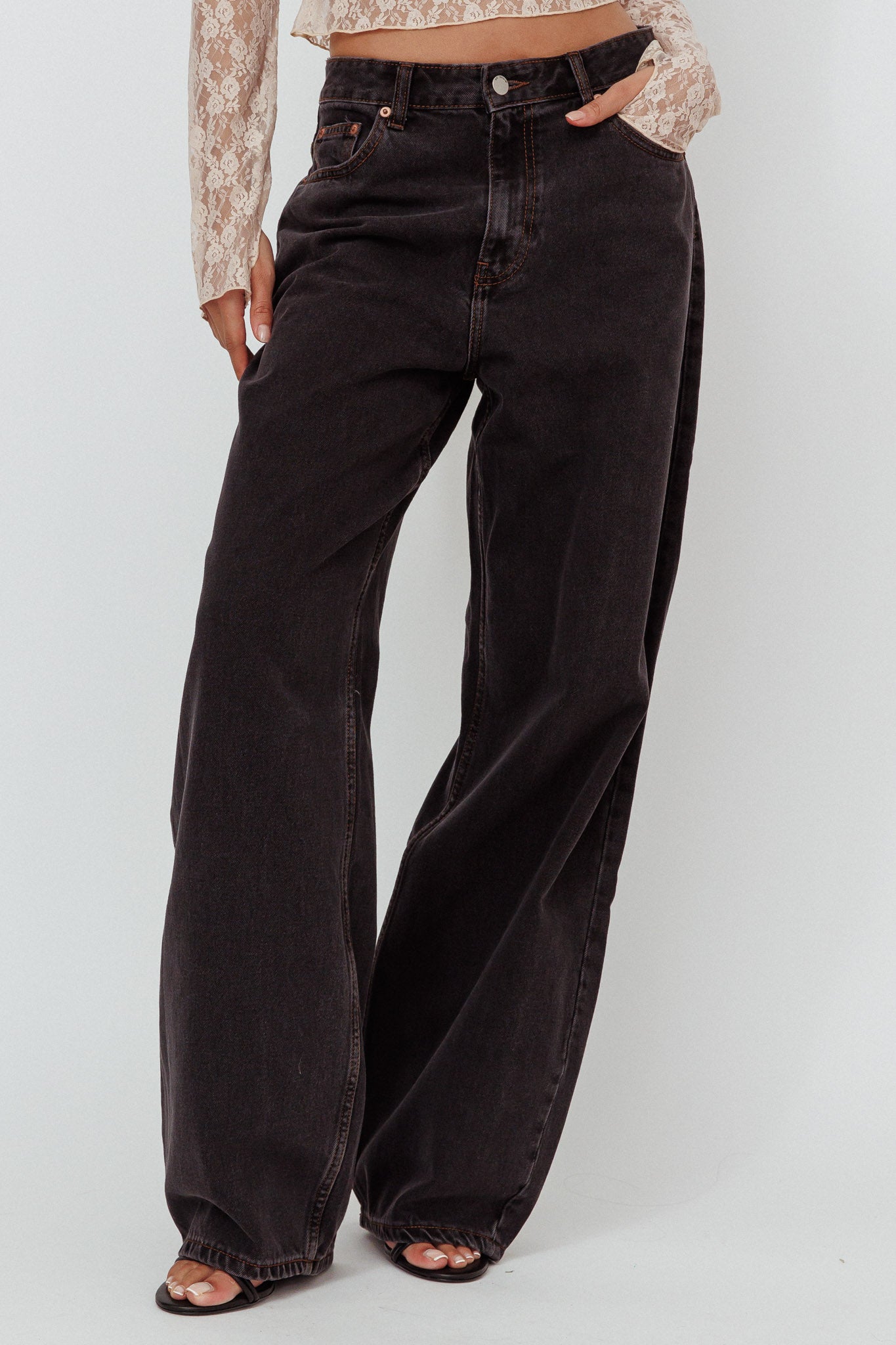 Dr Denim Donna Baggy Jeans Dust Washed Black by Selfie Leslie