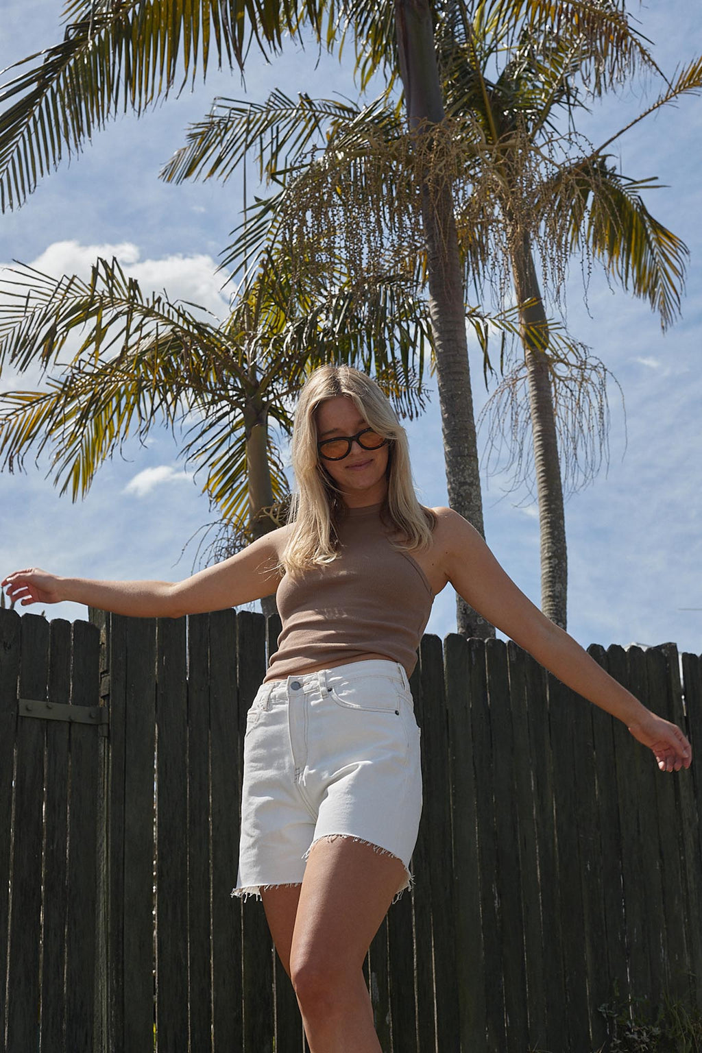 DR DENIM Nora Shorts White by Selfie Leslie
