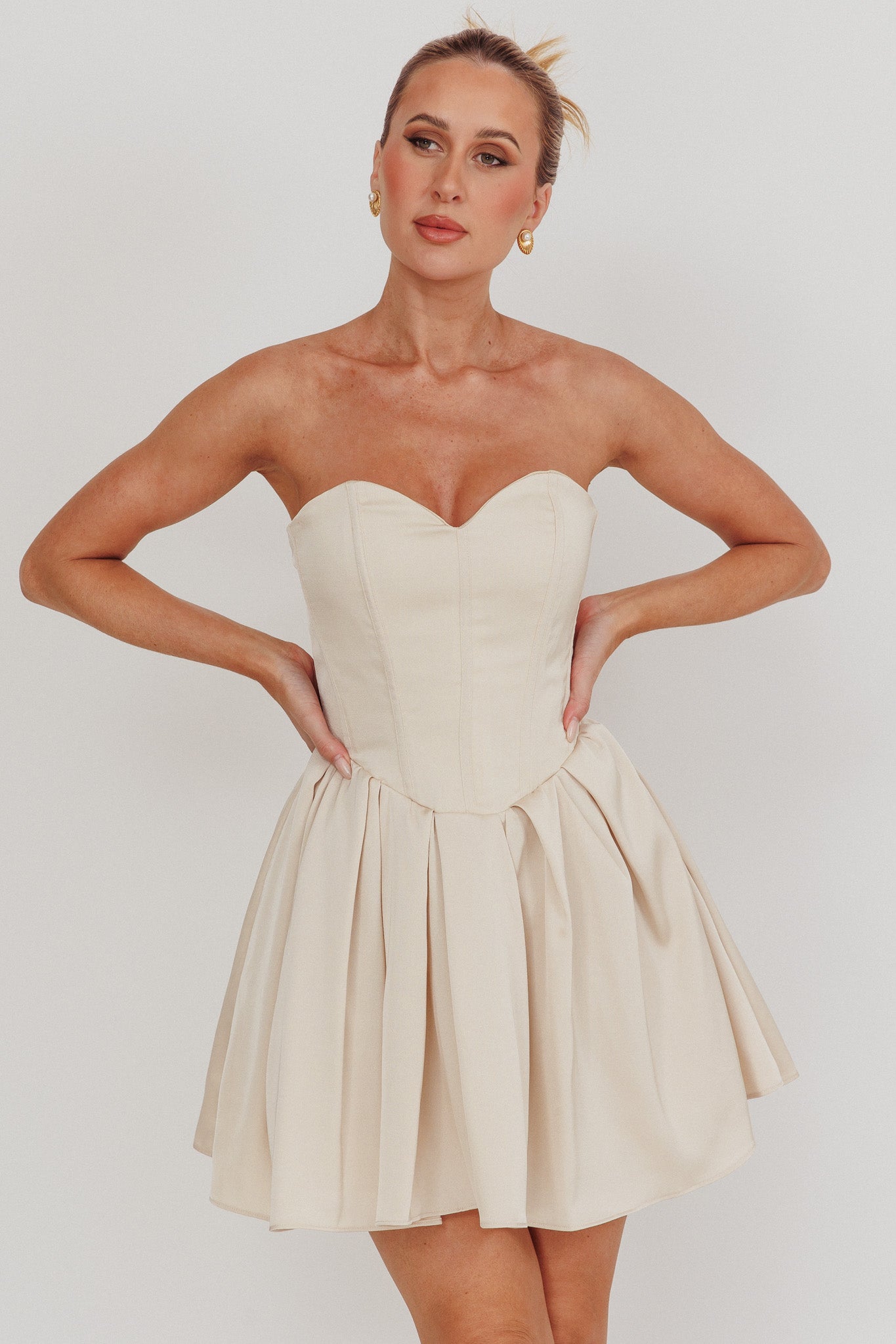 What I Like Sweetheart Neckline Mini Dress Champagne by Selfie Leslie