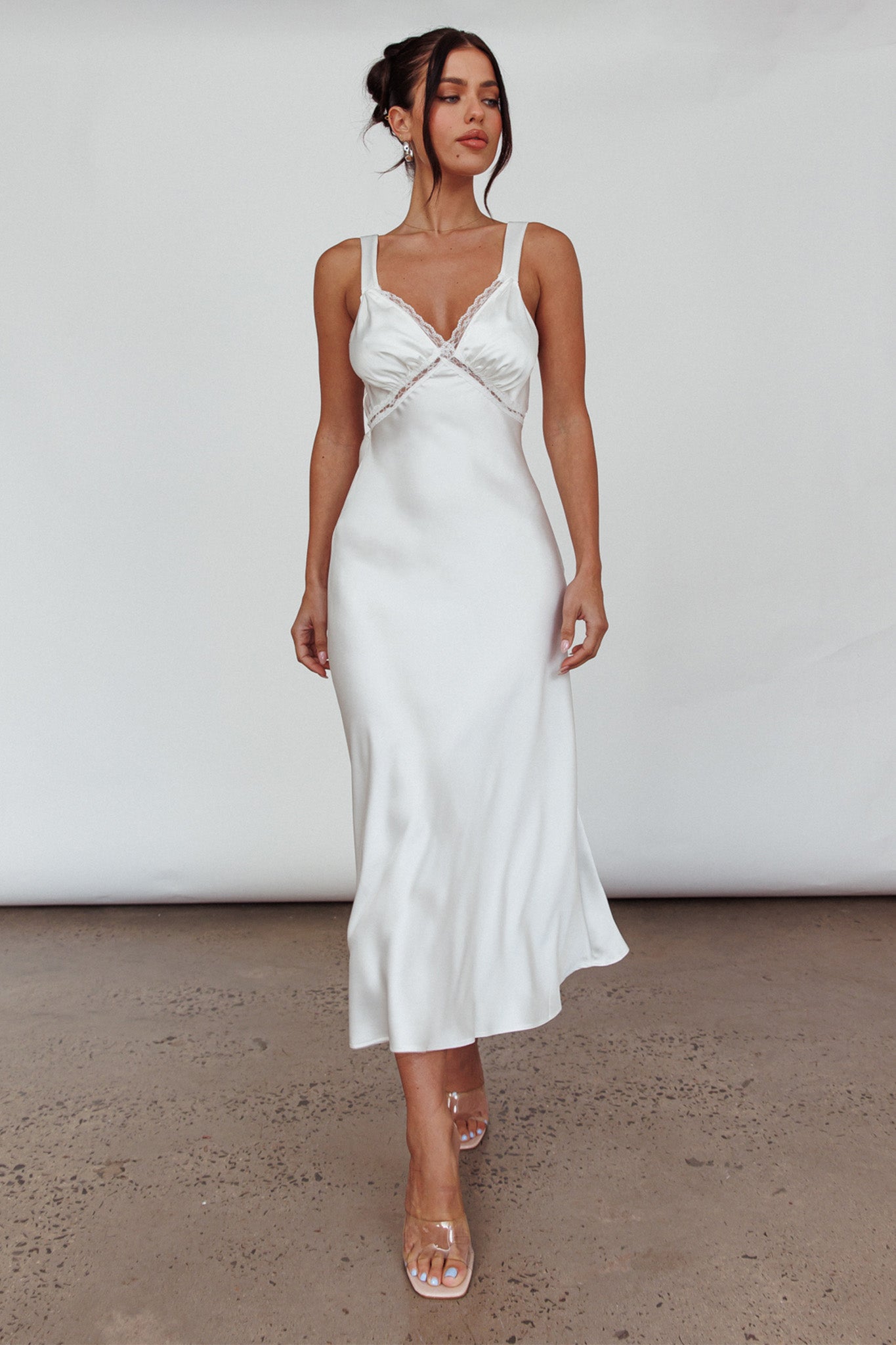 Nyah Lace Trim Midi Dress Off White - XXL Nyah Lace Trim Midi Dress Off White - XXL