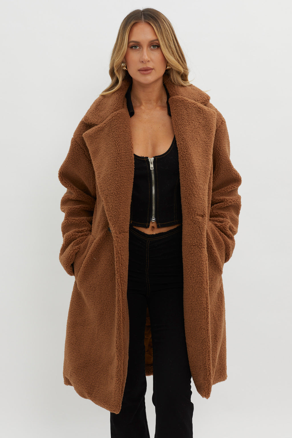 Alaska Long Side Pocket Coat Mocha by Selfie Leslie