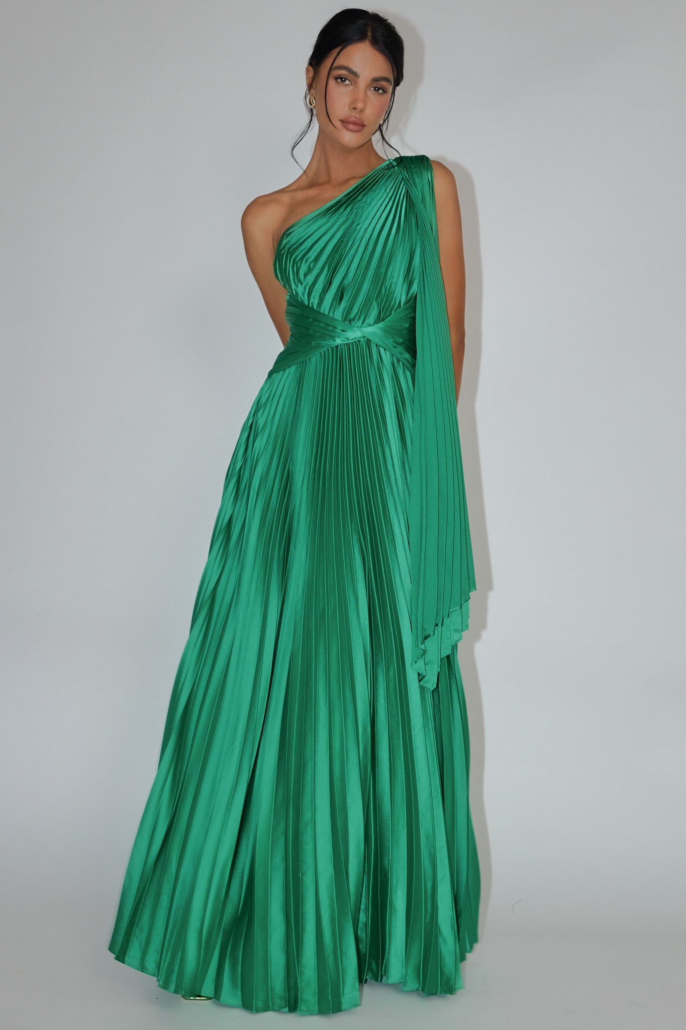 Laxmi Accordion Pleat Maxi Dress Kelly Green by Selfie Leslie