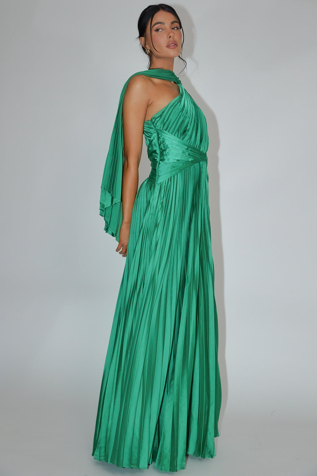 Laxmi Accordion Pleat Maxi Dress Kelly Green by Selfie Leslie