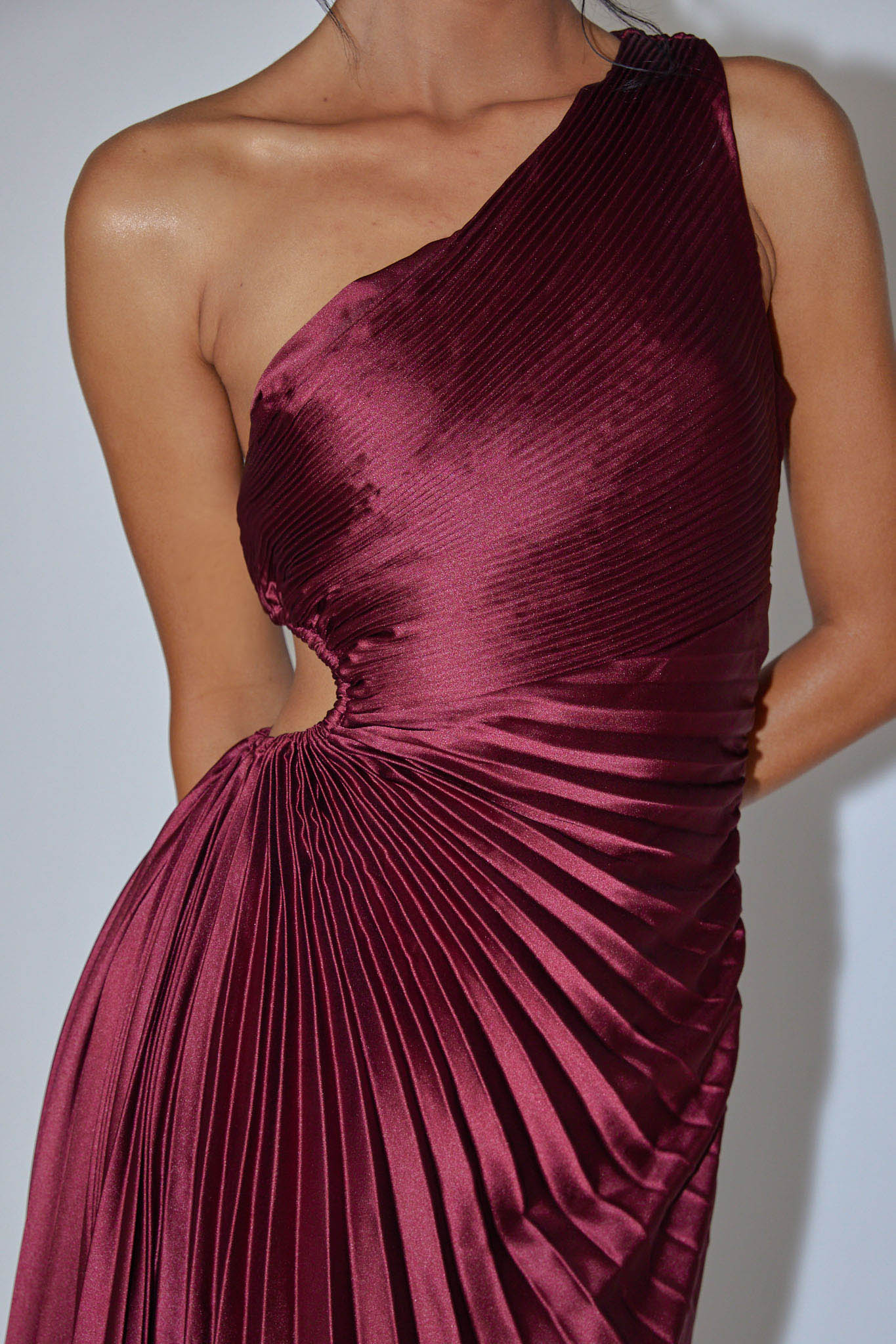 Brooklynn One-Shoulder Accordion Pleat Wine by Selfie Leslie