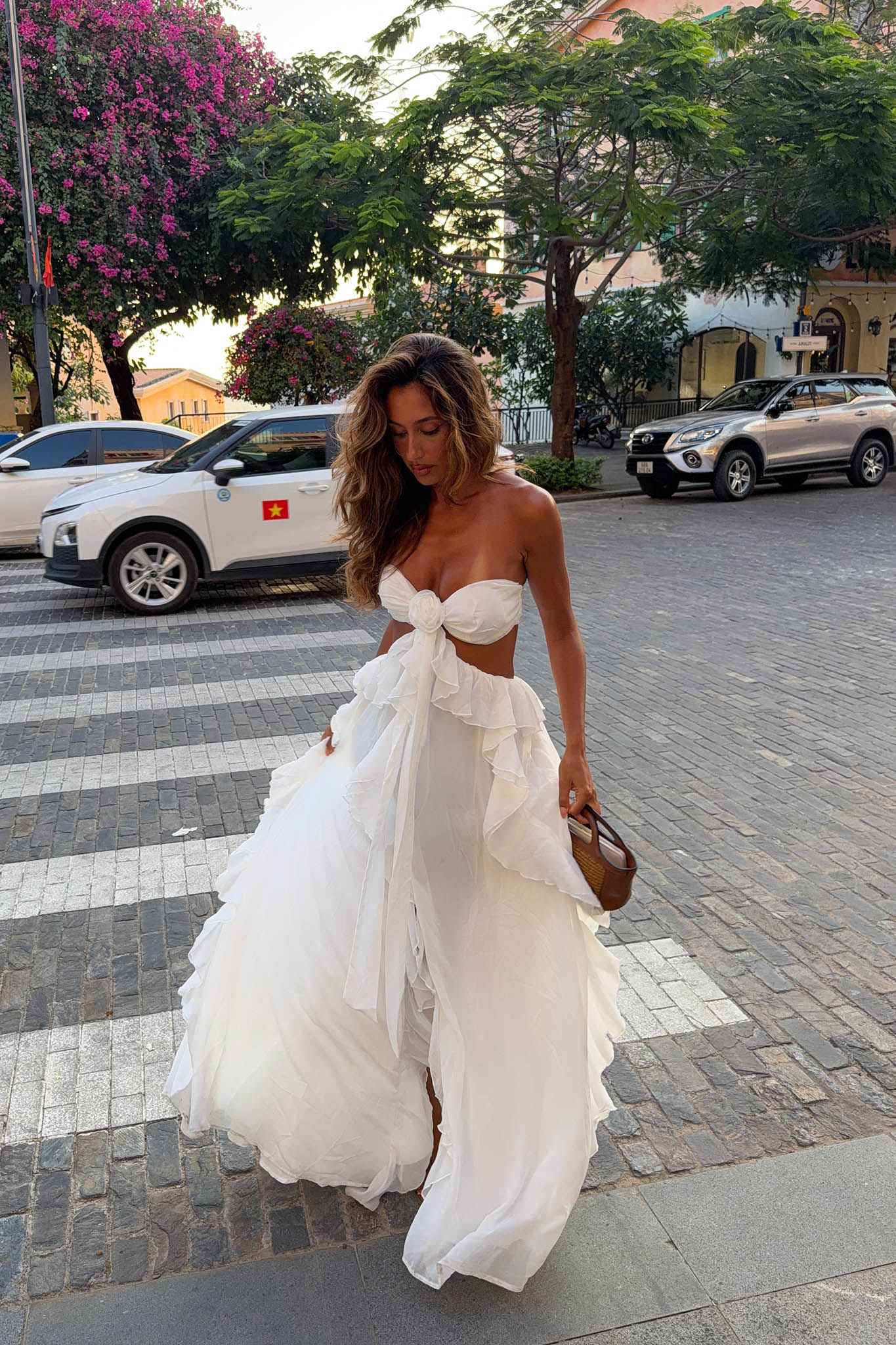 Santiago Cut-Out Ruffle Maxi Dress White - S Santiago Cut-Out Ruffle Maxi Dress White - S