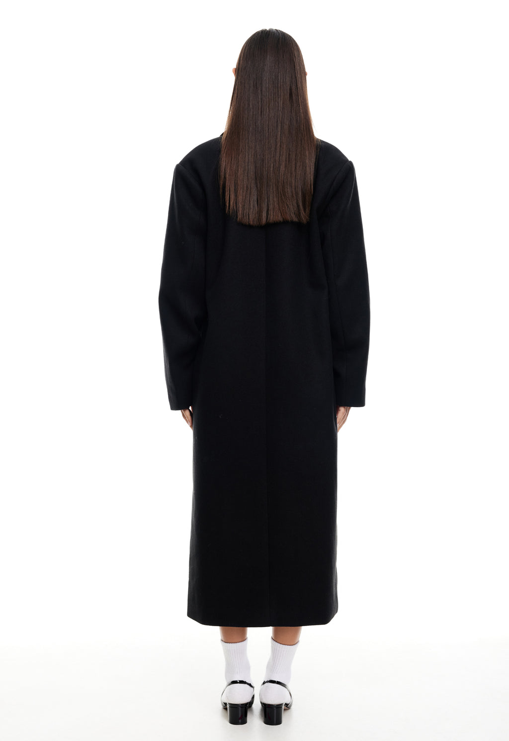 LIONESS Olsen Coat Onyx by Selfie Leslie