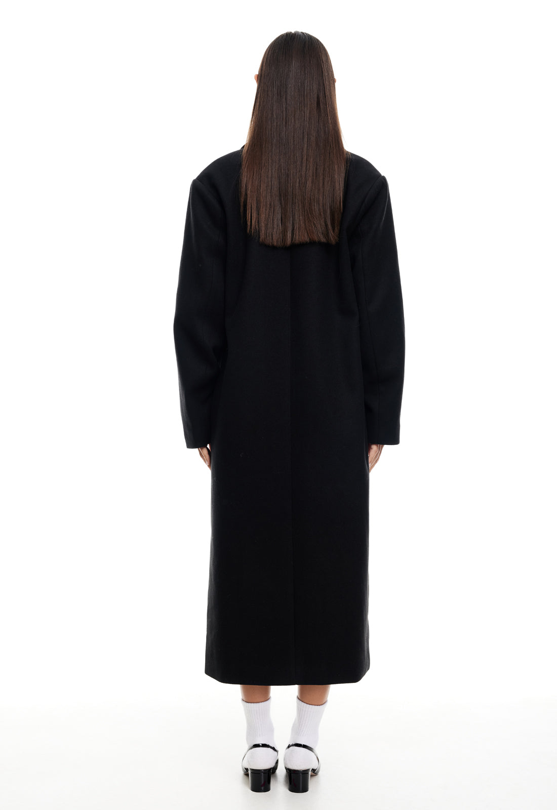 LIONESS Olsen Coat Onyx by Selfie Leslie