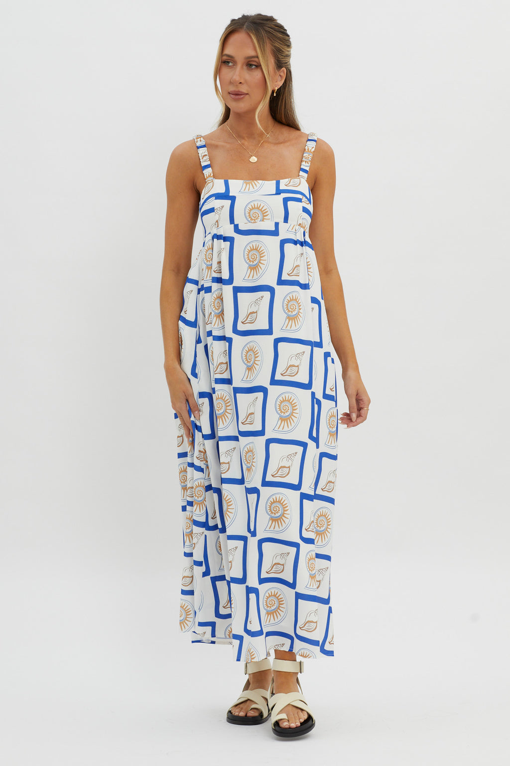 LOST IN LUNAR Katie Maxi Dress Shell Print by Selfie Leslie