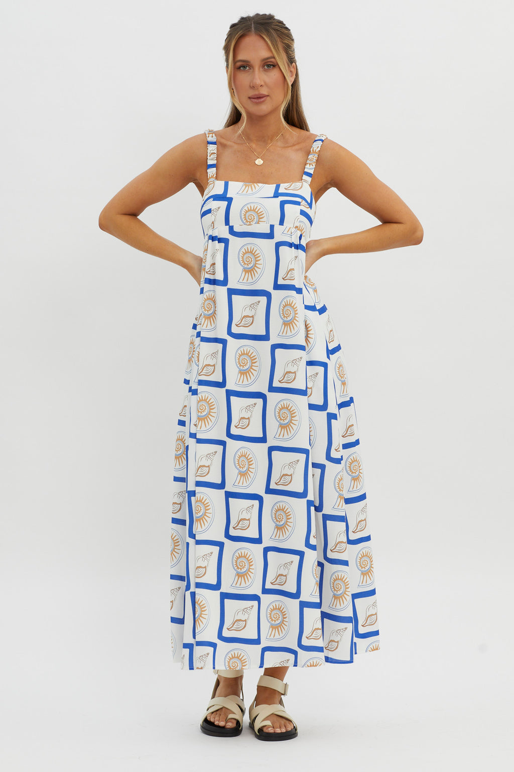 LOST IN LUNAR Katie Maxi Dress Shell Print by Selfie Leslie