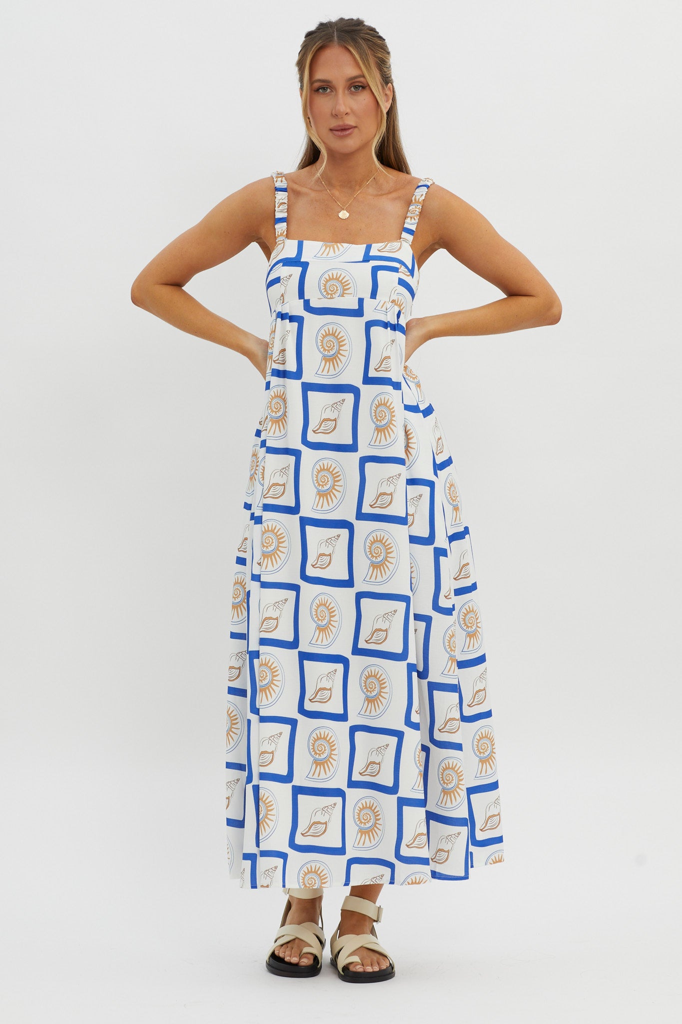 LOST IN LUNAR Katie Maxi Dress Shell Print by Selfie Leslie