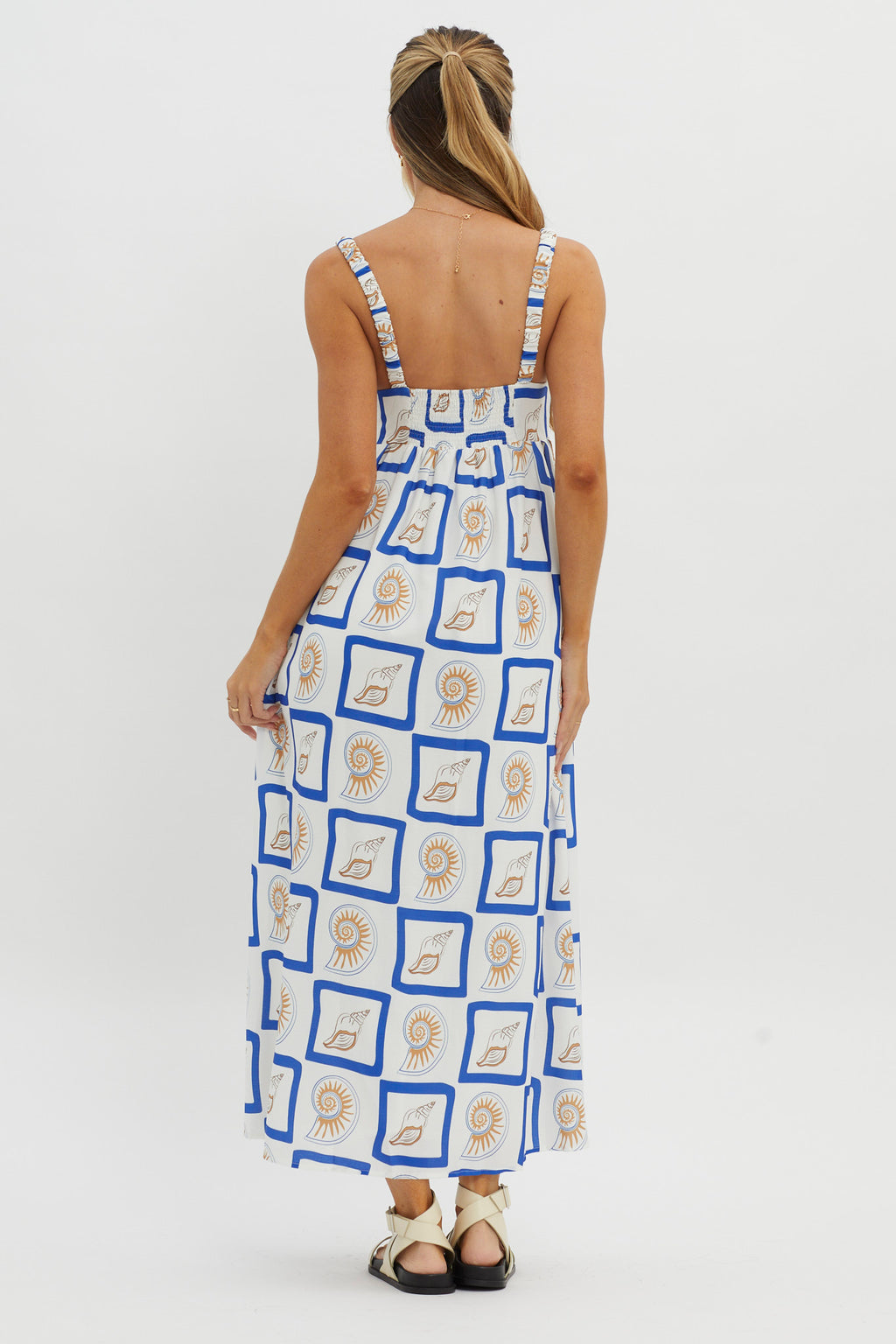 LOST IN LUNAR Katie Maxi Dress Shell Print by Selfie Leslie