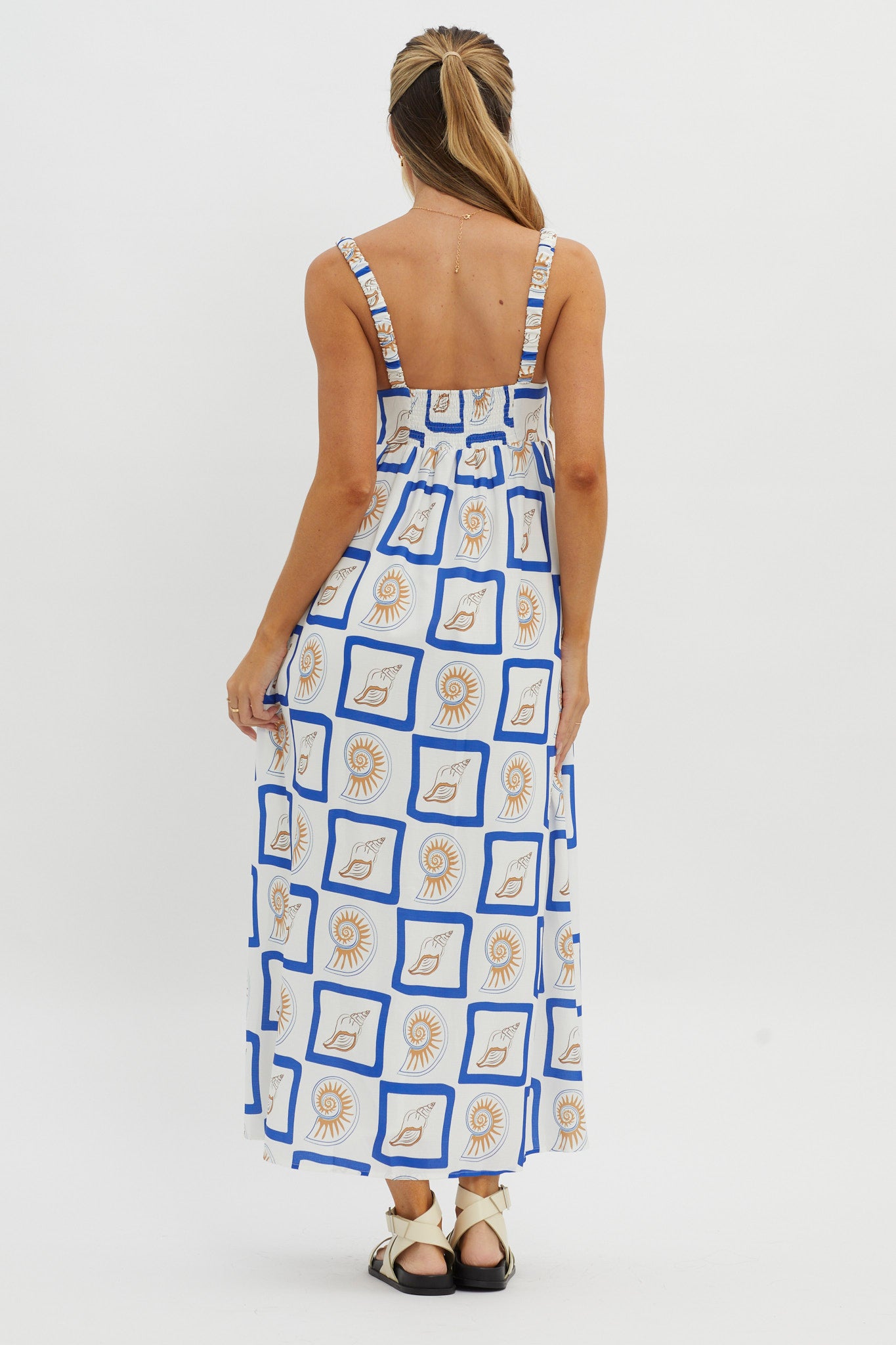 LOST IN LUNAR Katie Maxi Dress Shell Print by Selfie Leslie