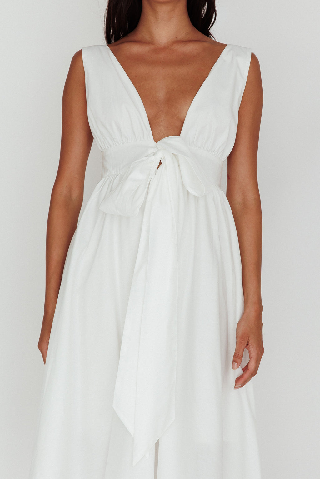 Indira Tied Bust Midi Dress Off White by Selfie Leslie
