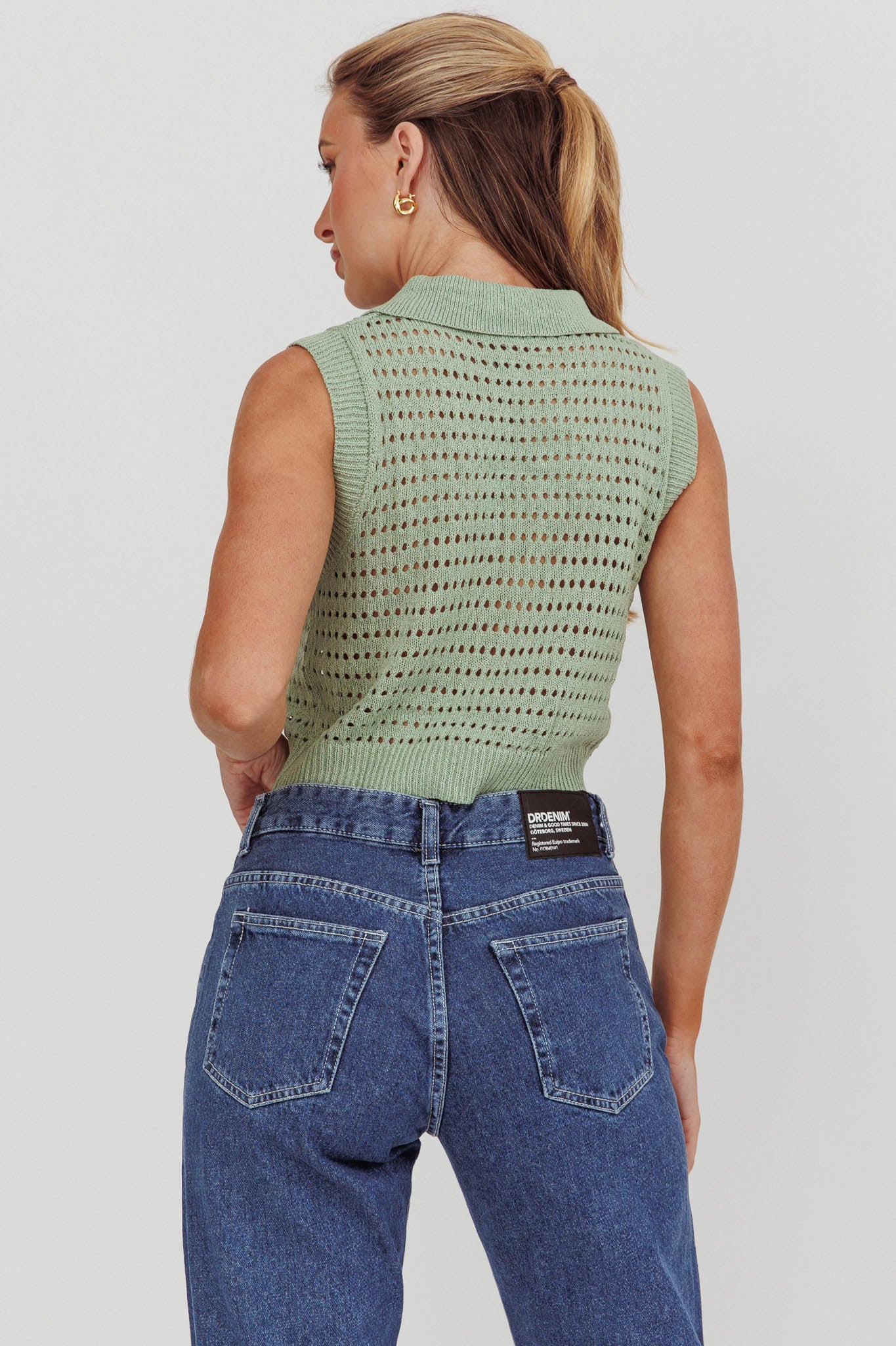 Daithi Collared Sleeveless Knit Top Mint by Selfie Leslie