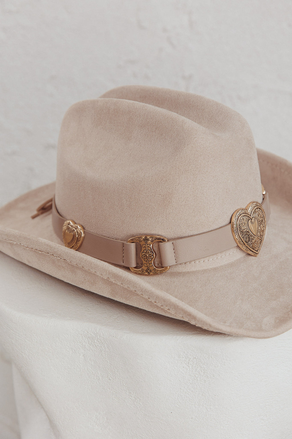 Longhorn Heart Decoration Cowboy Hat Khaki by Selfie Leslie
