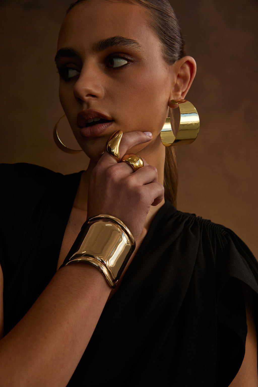 NOAH Wave Cuff Gold by Selfie Leslie