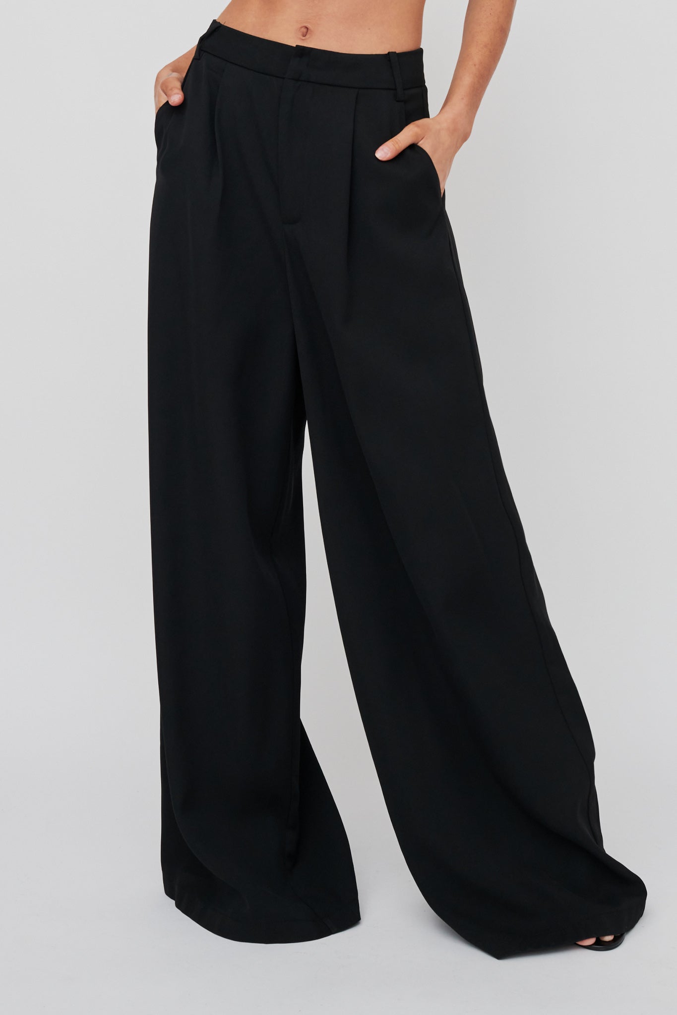 Dante Wide-Leg Pants Black by Selfie Leslie