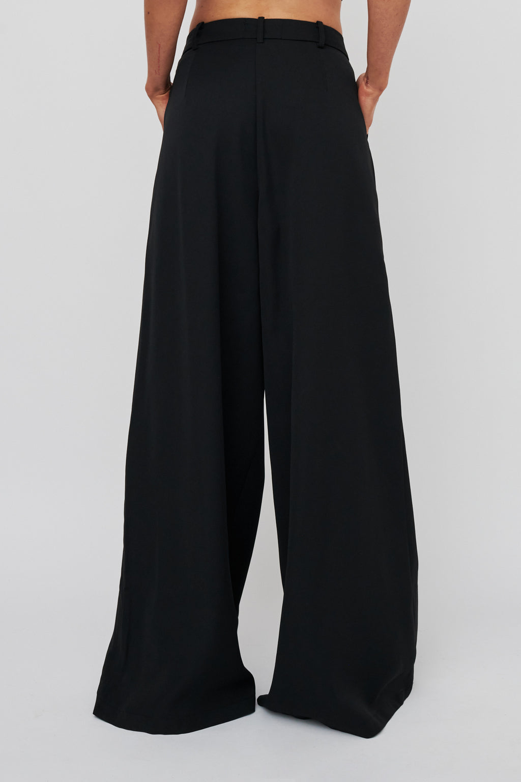 Dante Wide-Leg Pants Black by Selfie Leslie