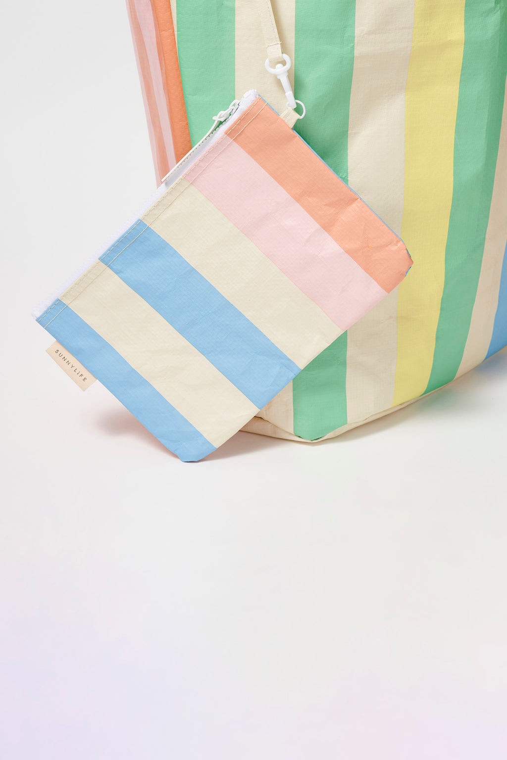 SUNNYLiFE Carryall Beach Bag Utopia Multi by Selfie Leslie